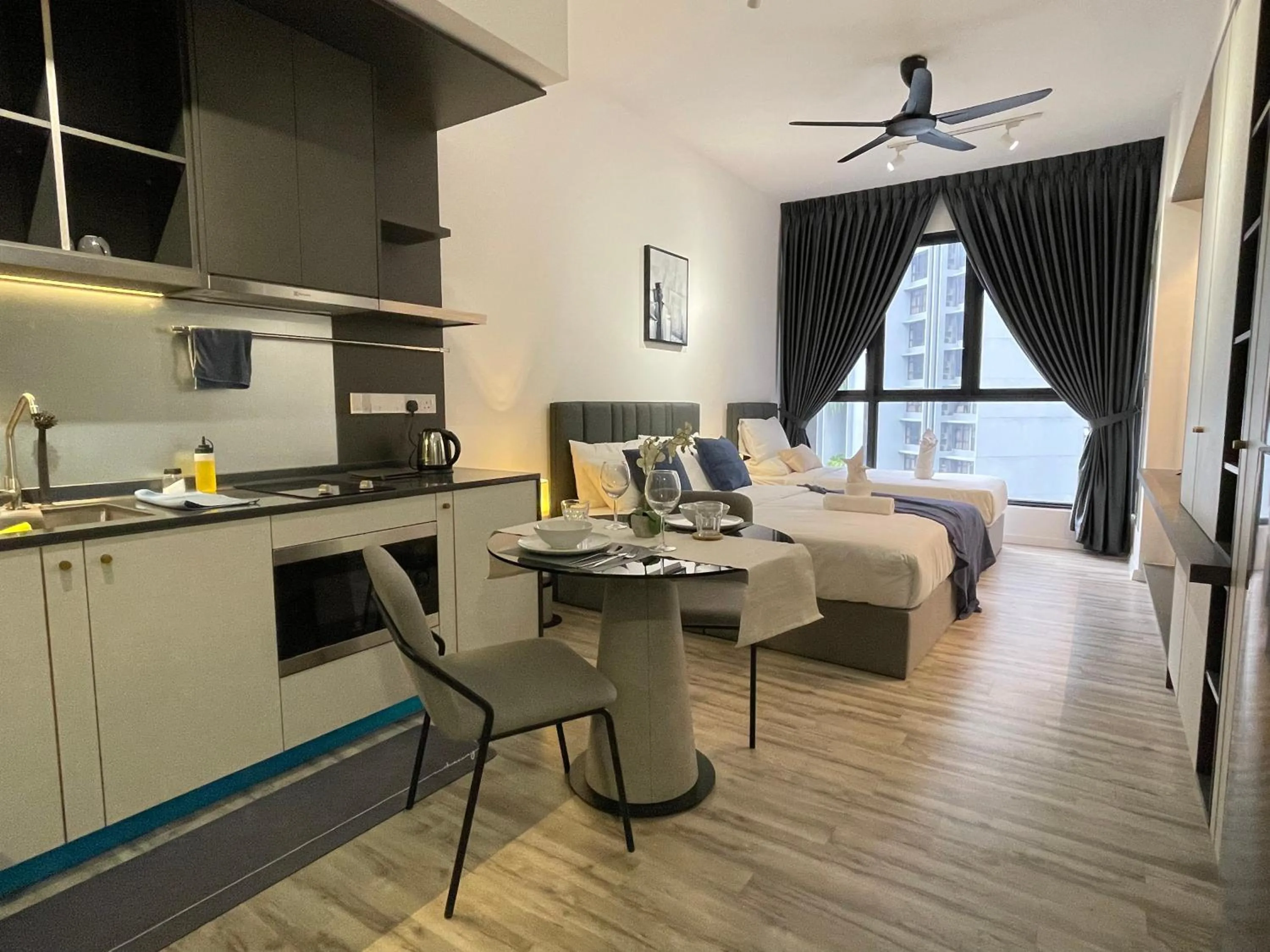 Bed in Millerz Square by KL Minsu