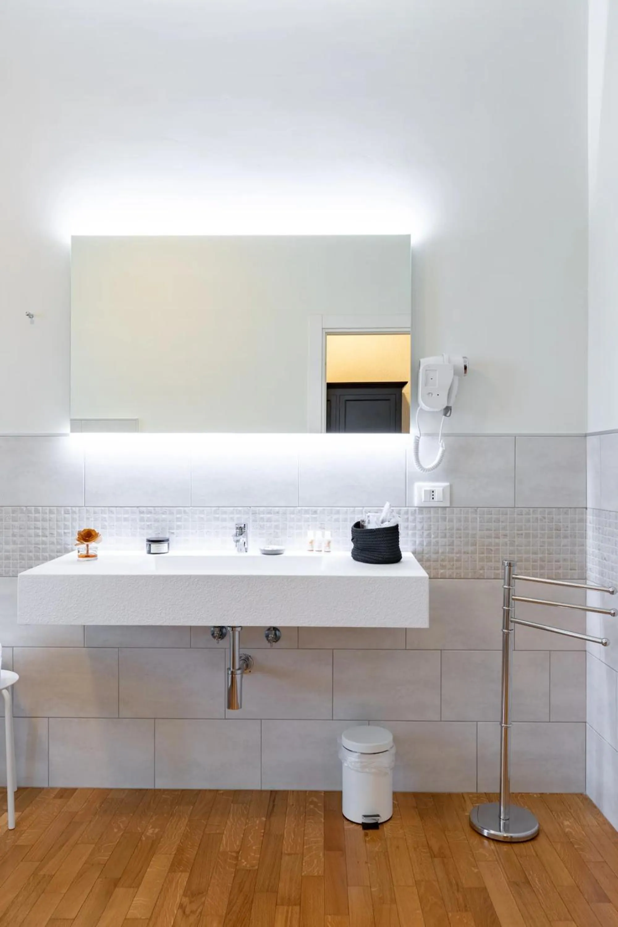 Bathroom in Saint Paul Luxury Holiday Home by Alterego