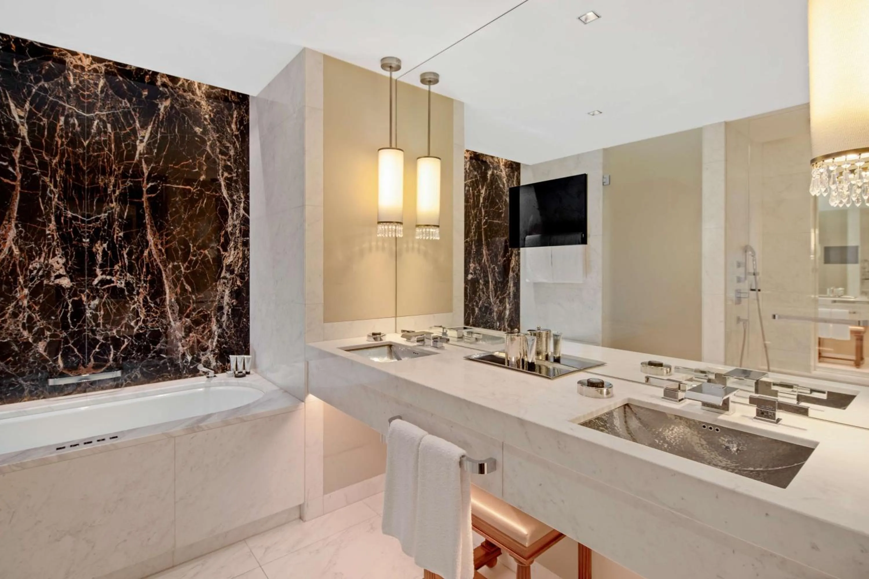 Bedroom in Park Hyatt Vienna