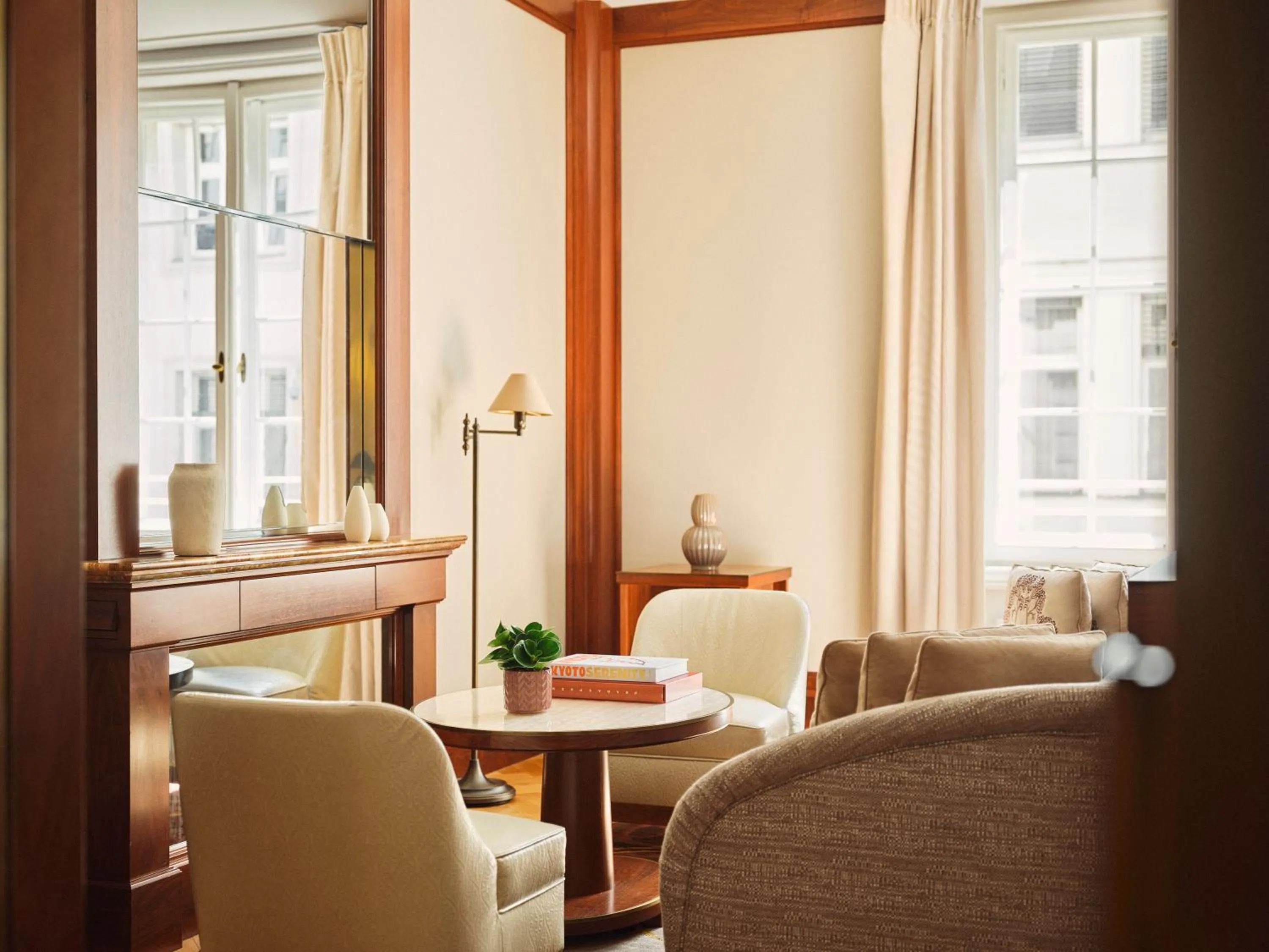 Living room in Park Hyatt Vienna