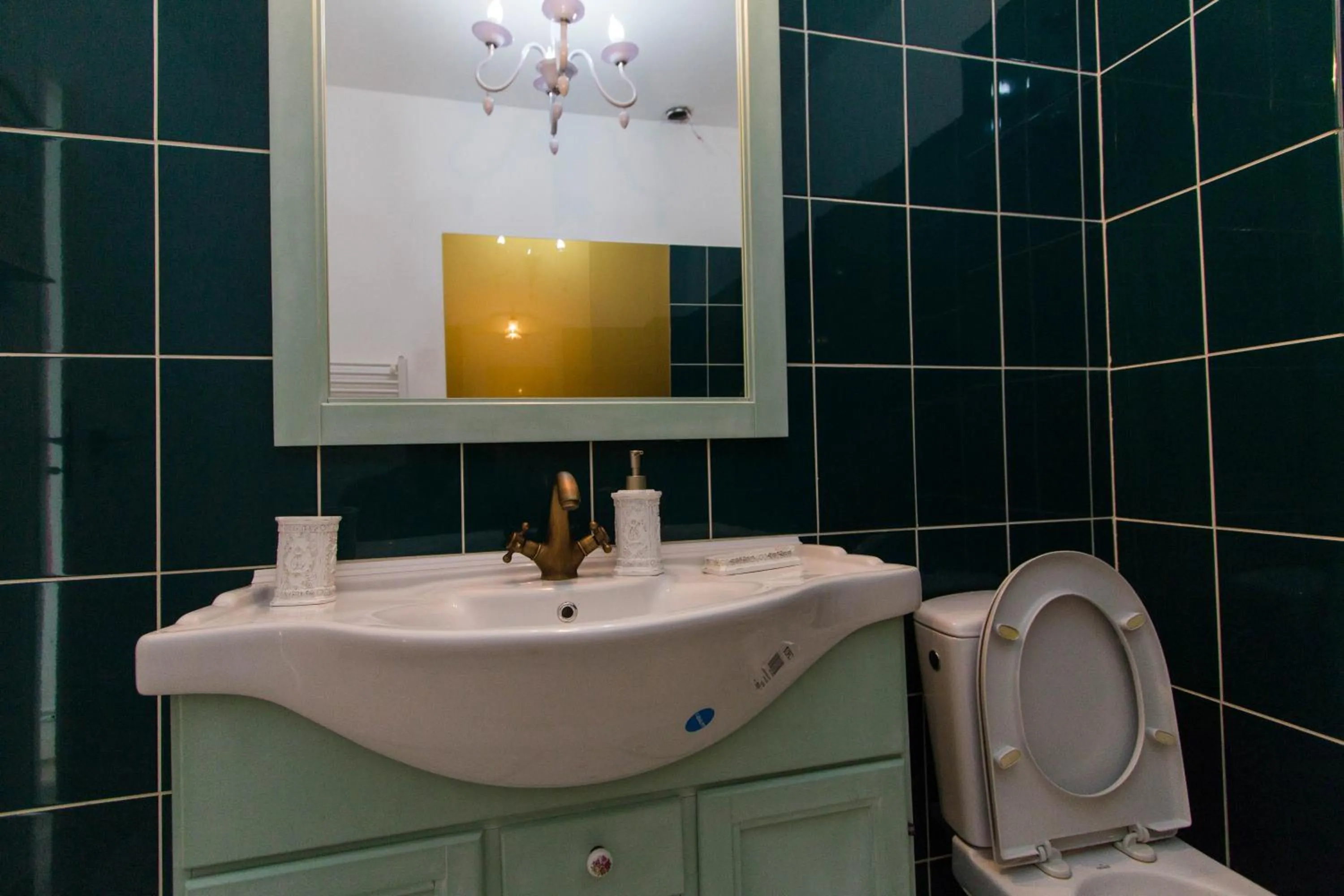 Bathroom in Hotel Jolie Apartments