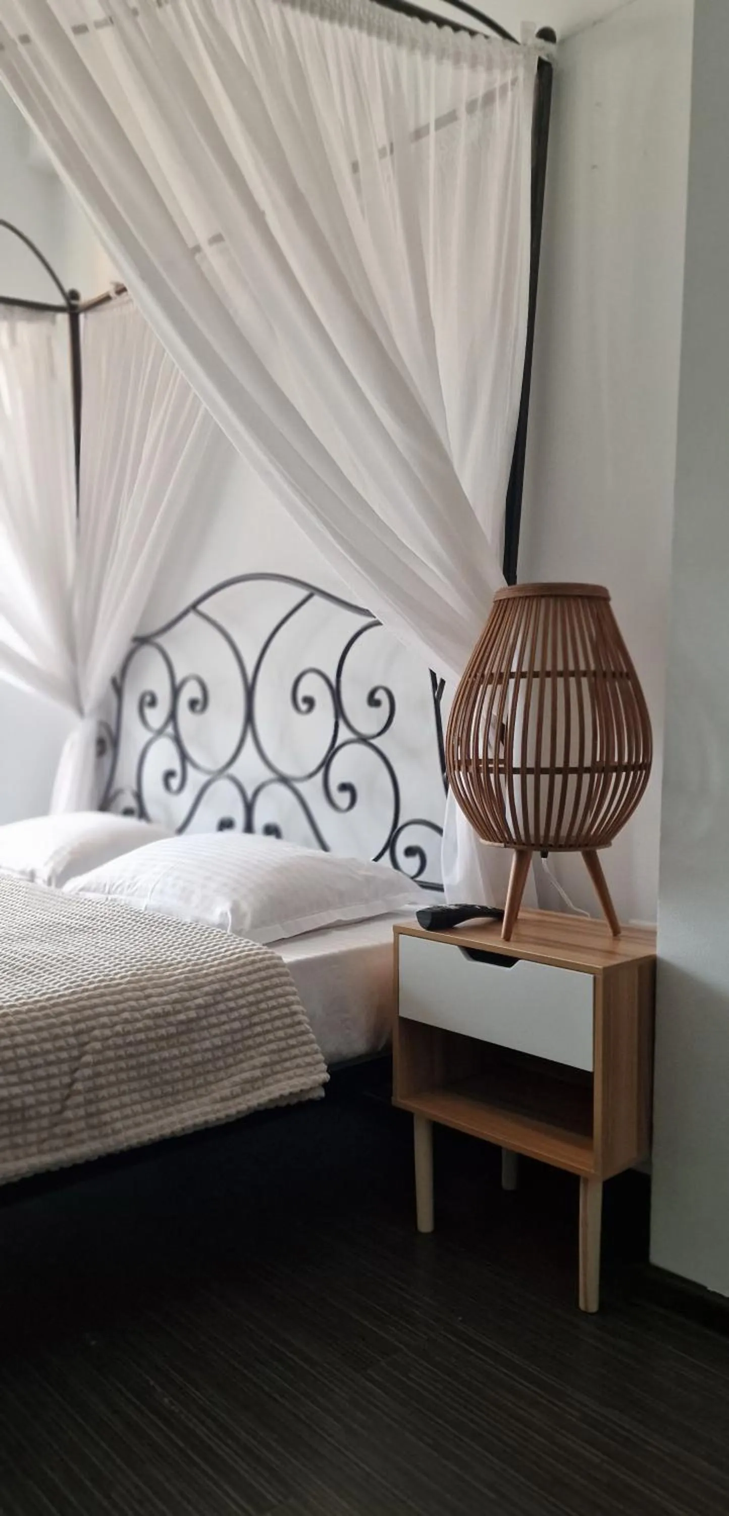 Bed in Hotel Jolie Apartments