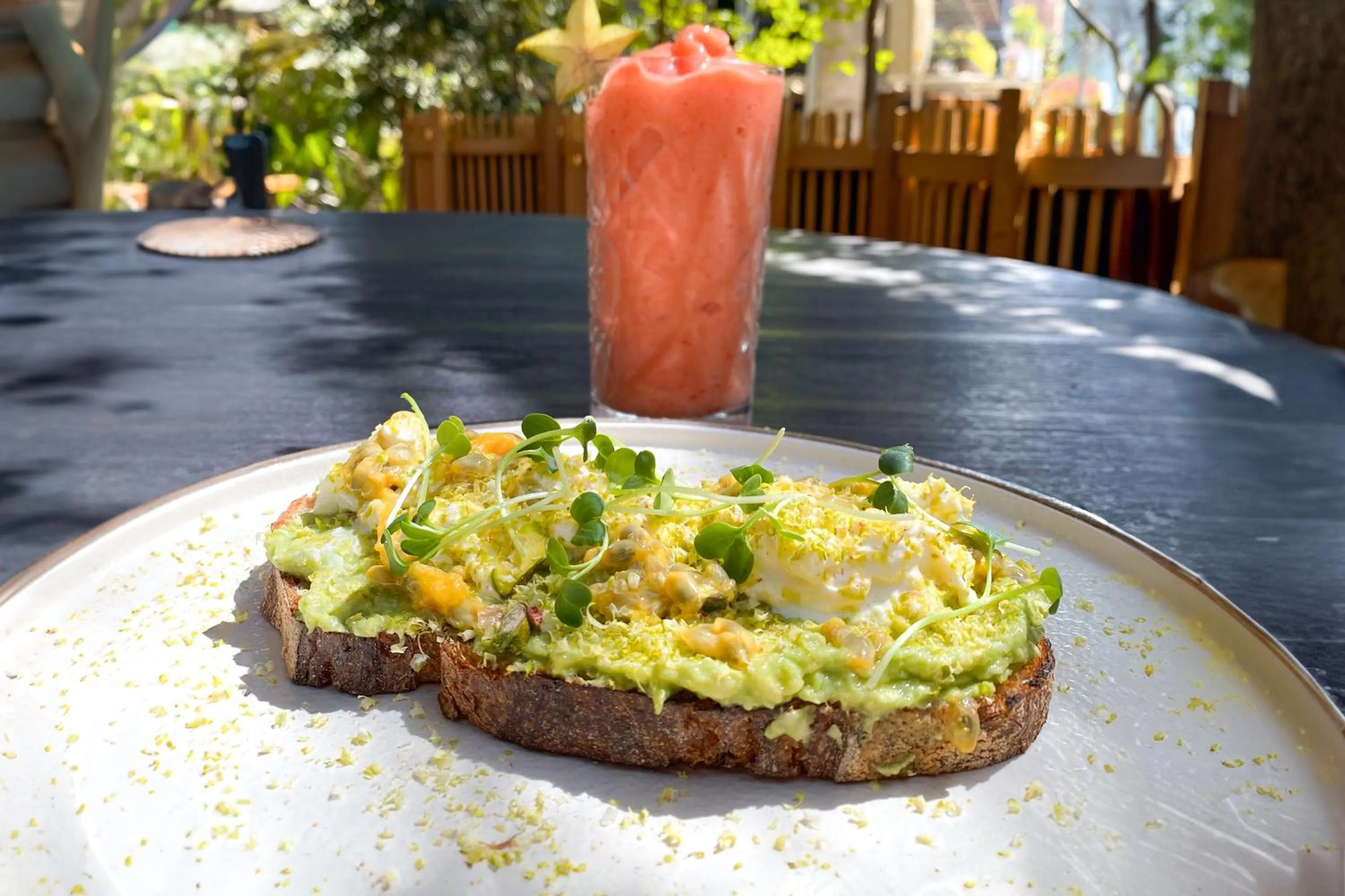 Breakfast in Urbit Social Lofts