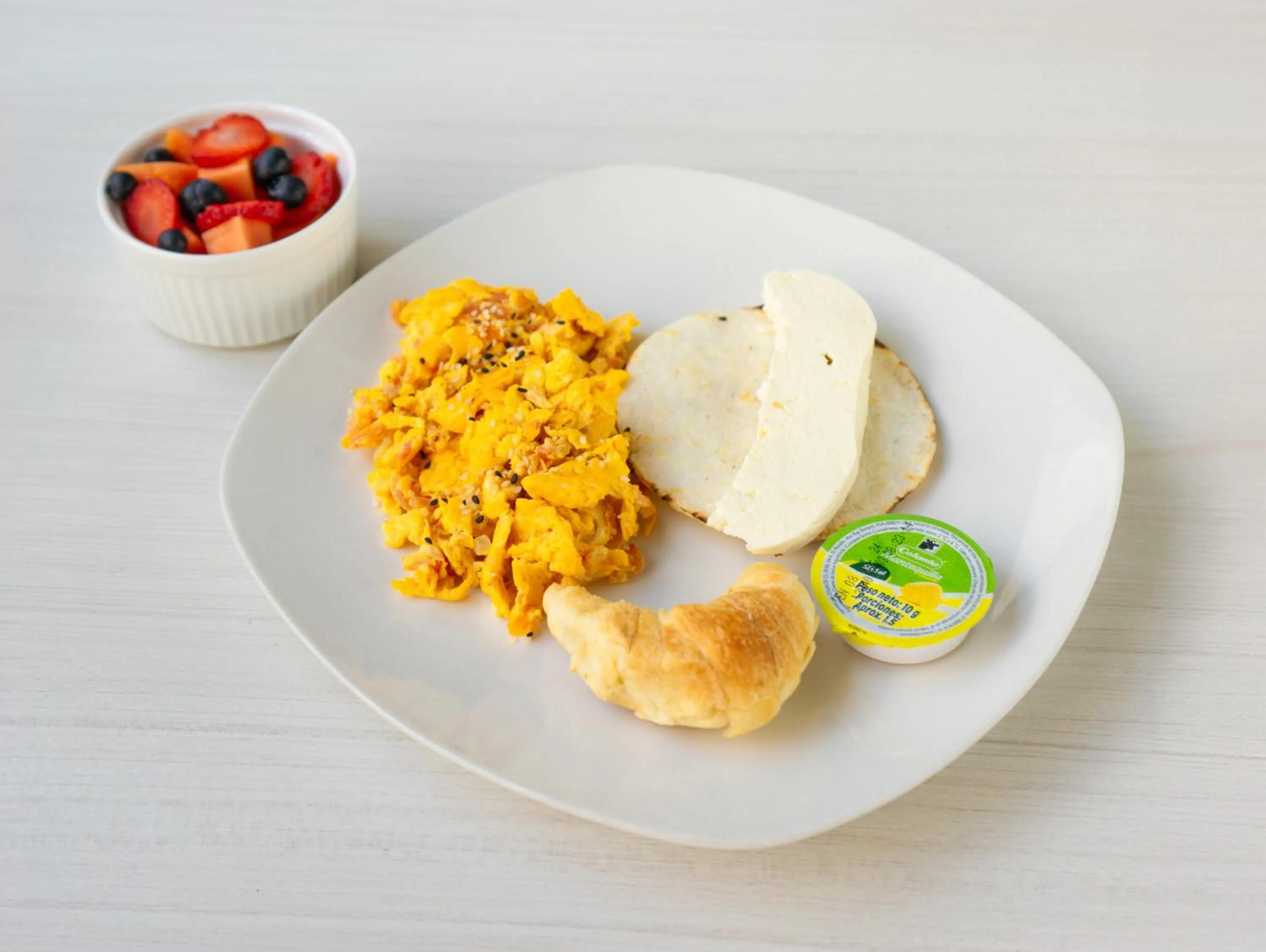 Breakfast in 30 Living Suites