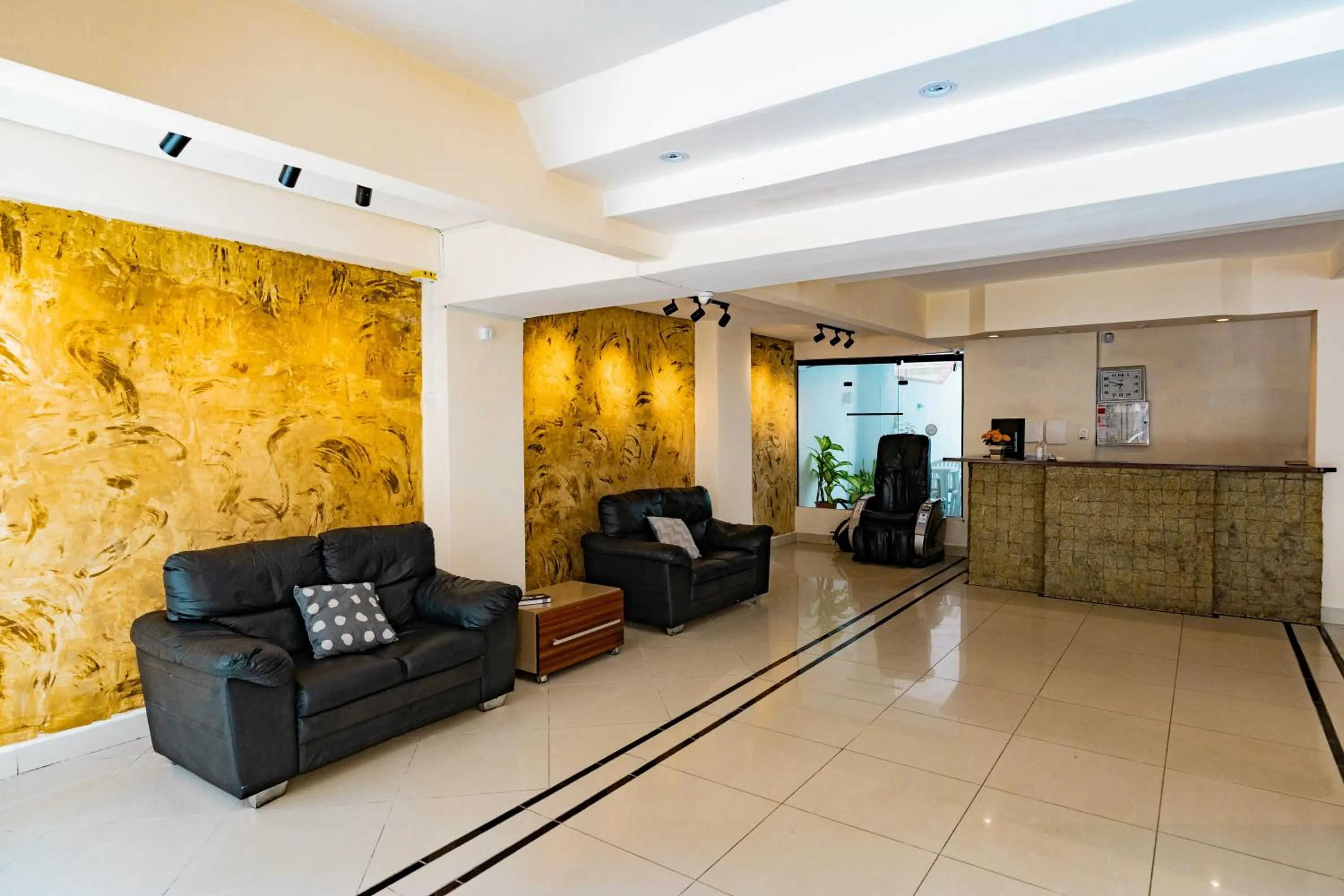 Lobby or reception in HANNA Balneário Hotel
