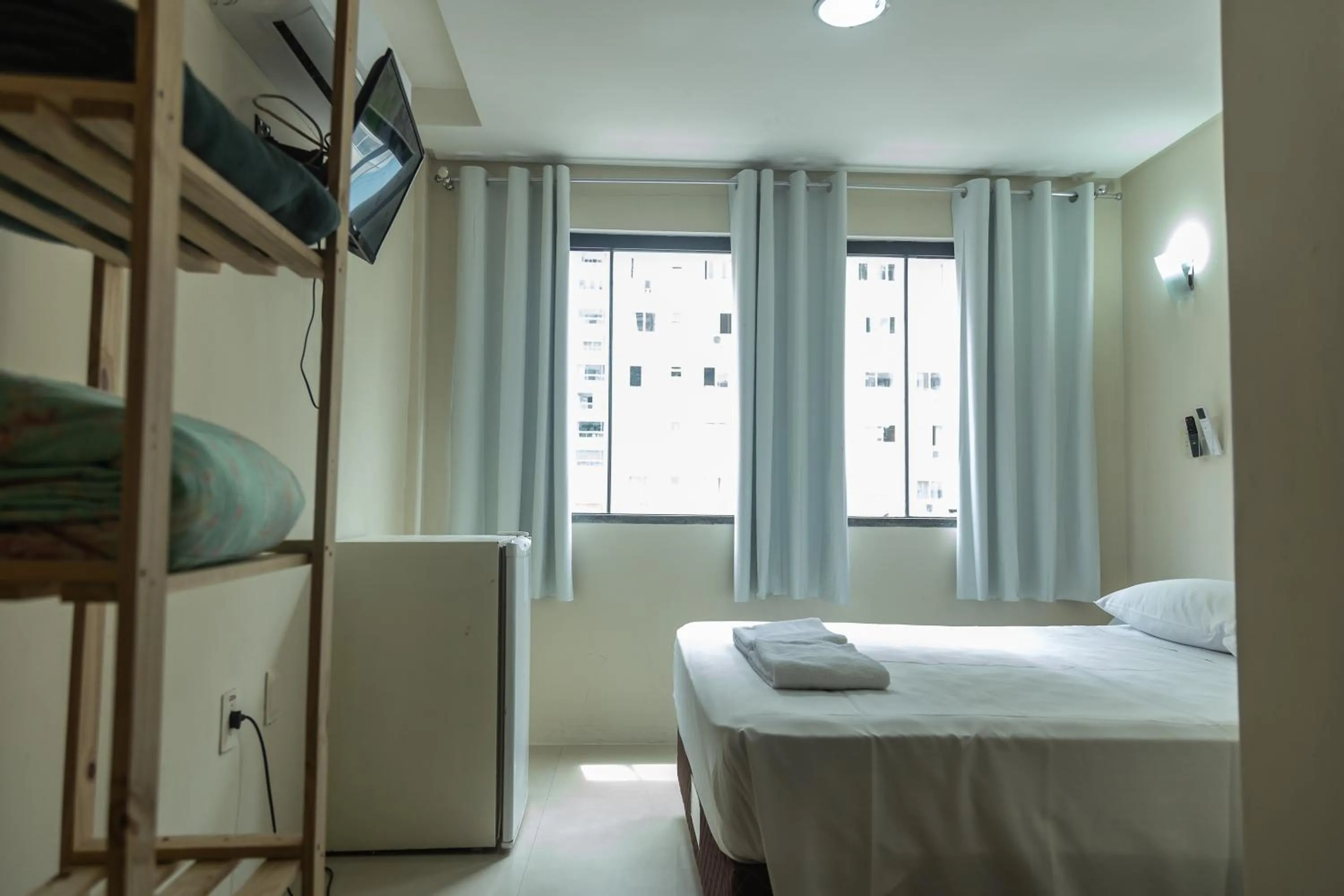 Bed in HANNA Balneário Hotel