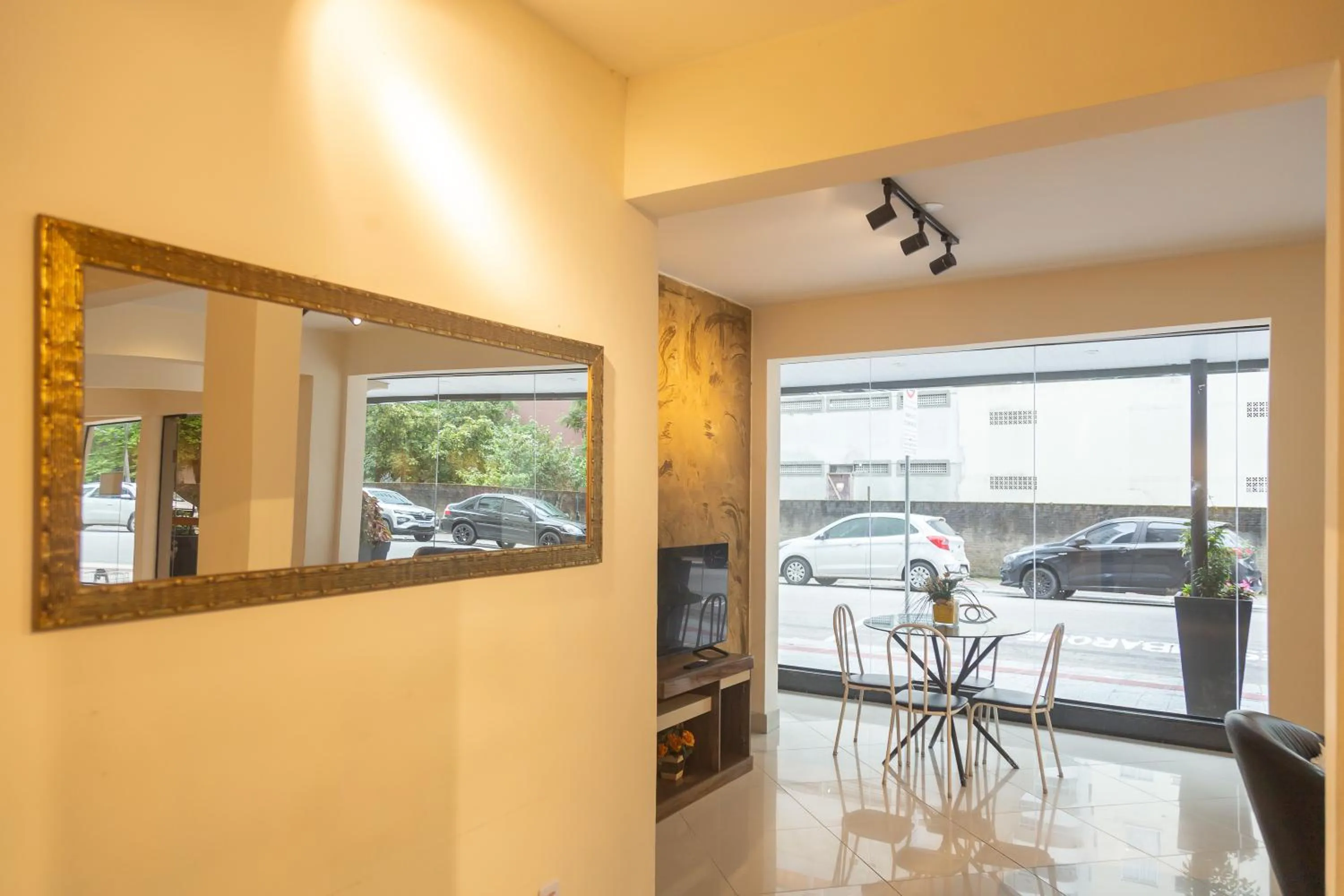 HANNA Balneário Hotel