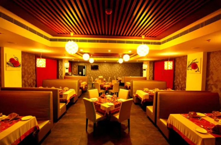 Restaurant/places to eat in Paravoor Galaxy Hotel