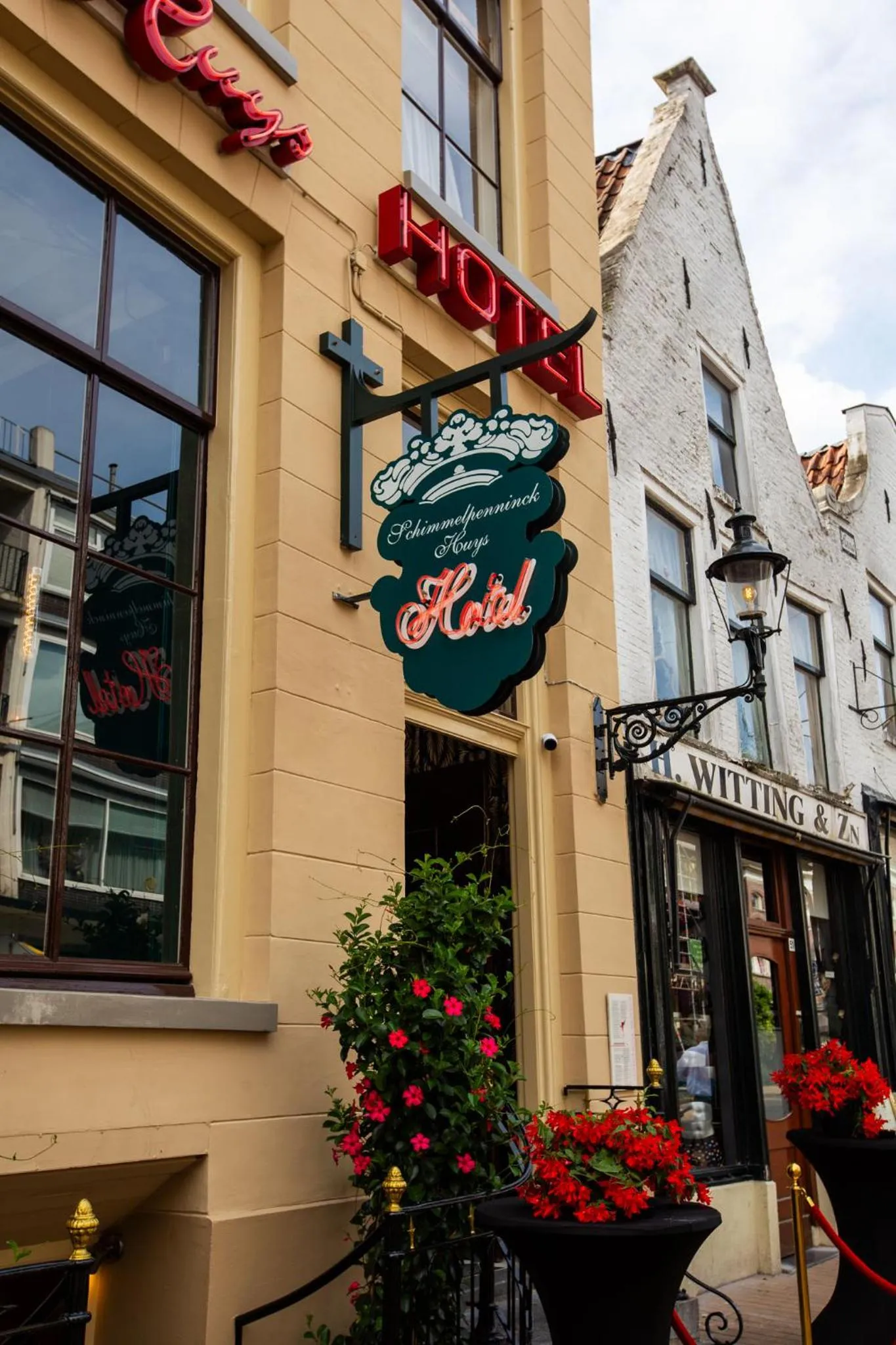 Property building in Hotel Schimmelpenninck Huys