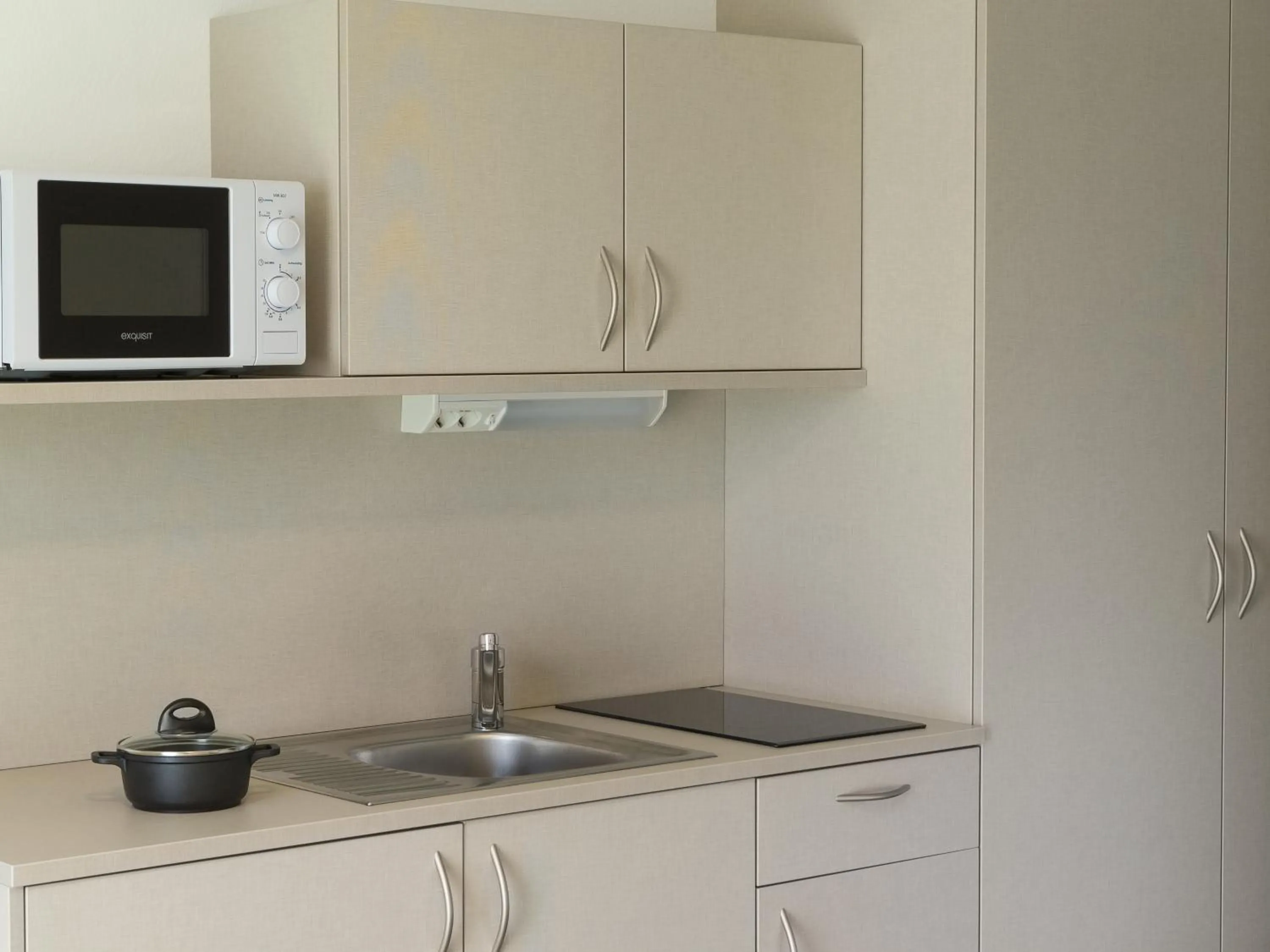 kitchen in Smart Motel