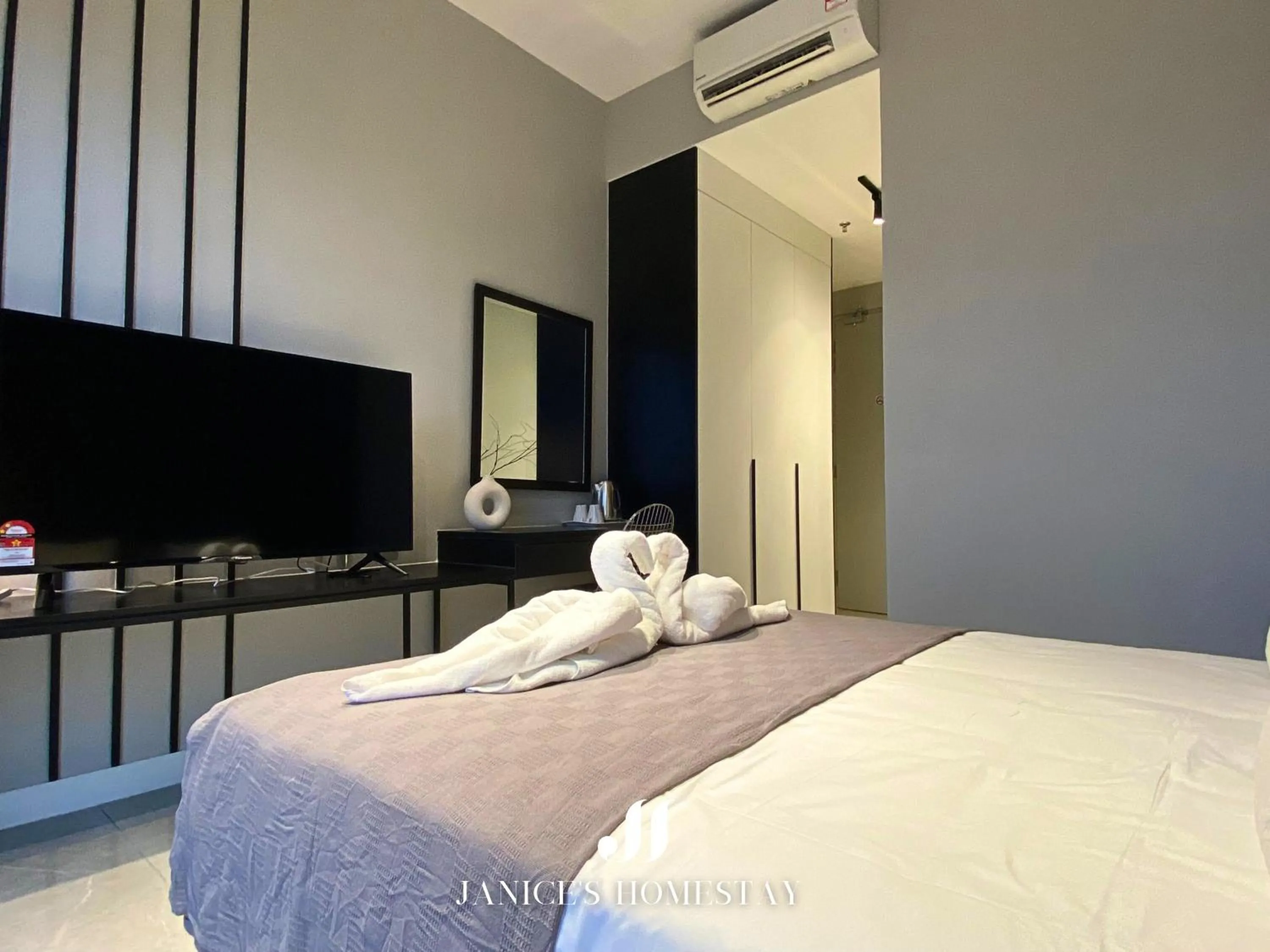 Bedroom, Bed in Axon Residences Bukit Bintang by Janice's Homestay