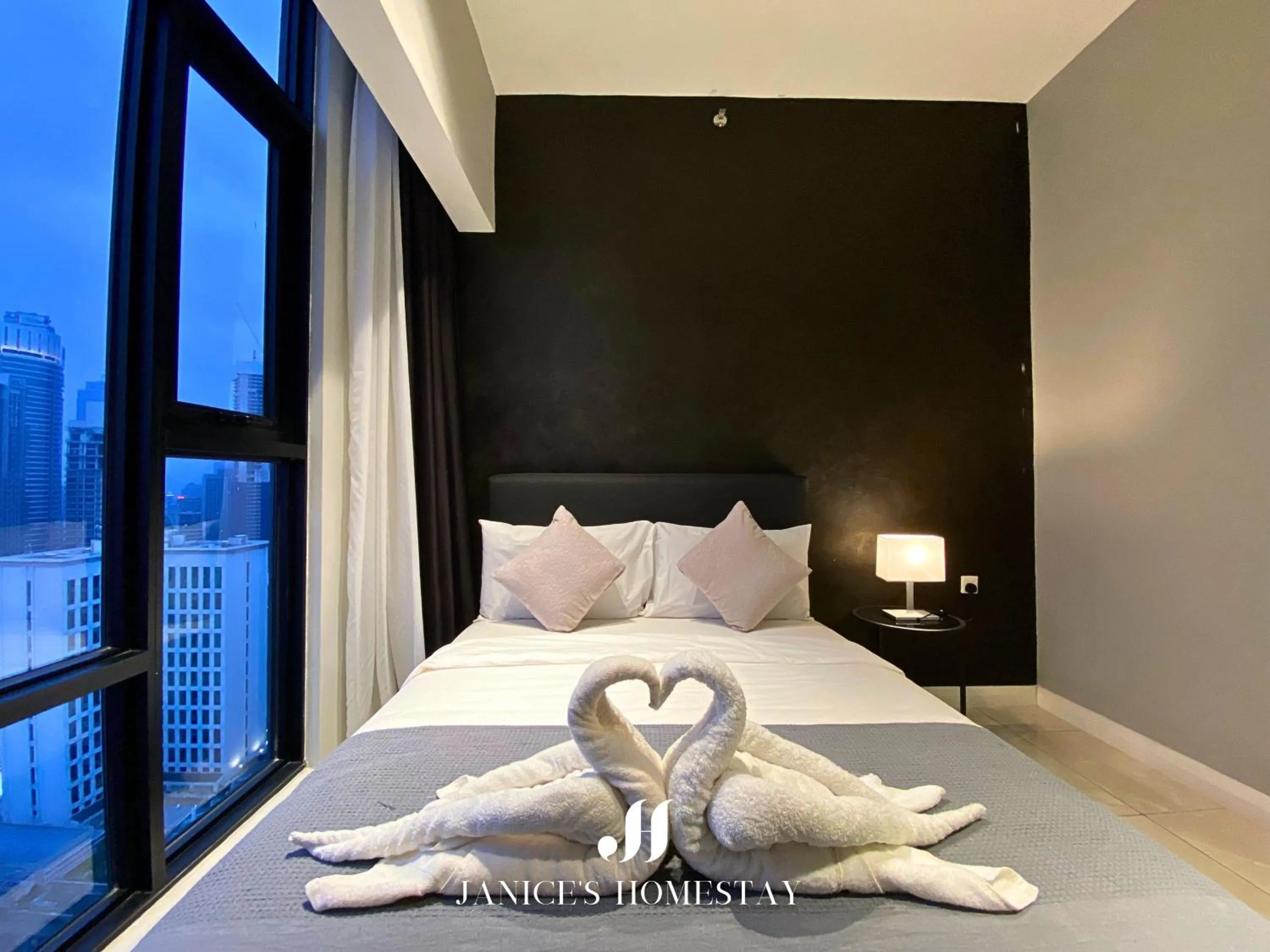 Bedroom, Bed in Axon Residences Bukit Bintang by Janice's Homestay