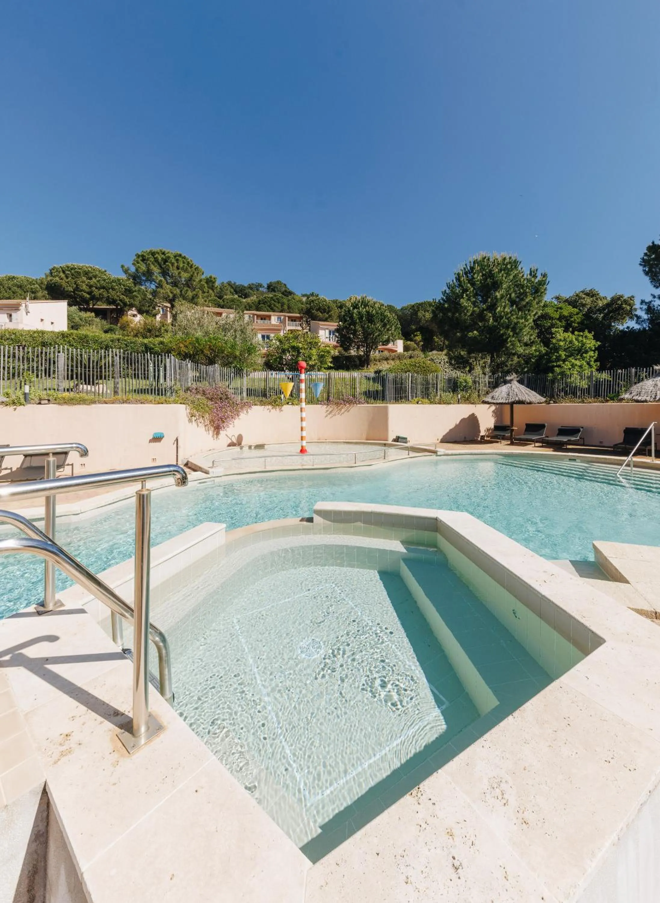 Hot Tub in Résidence le Télémaque