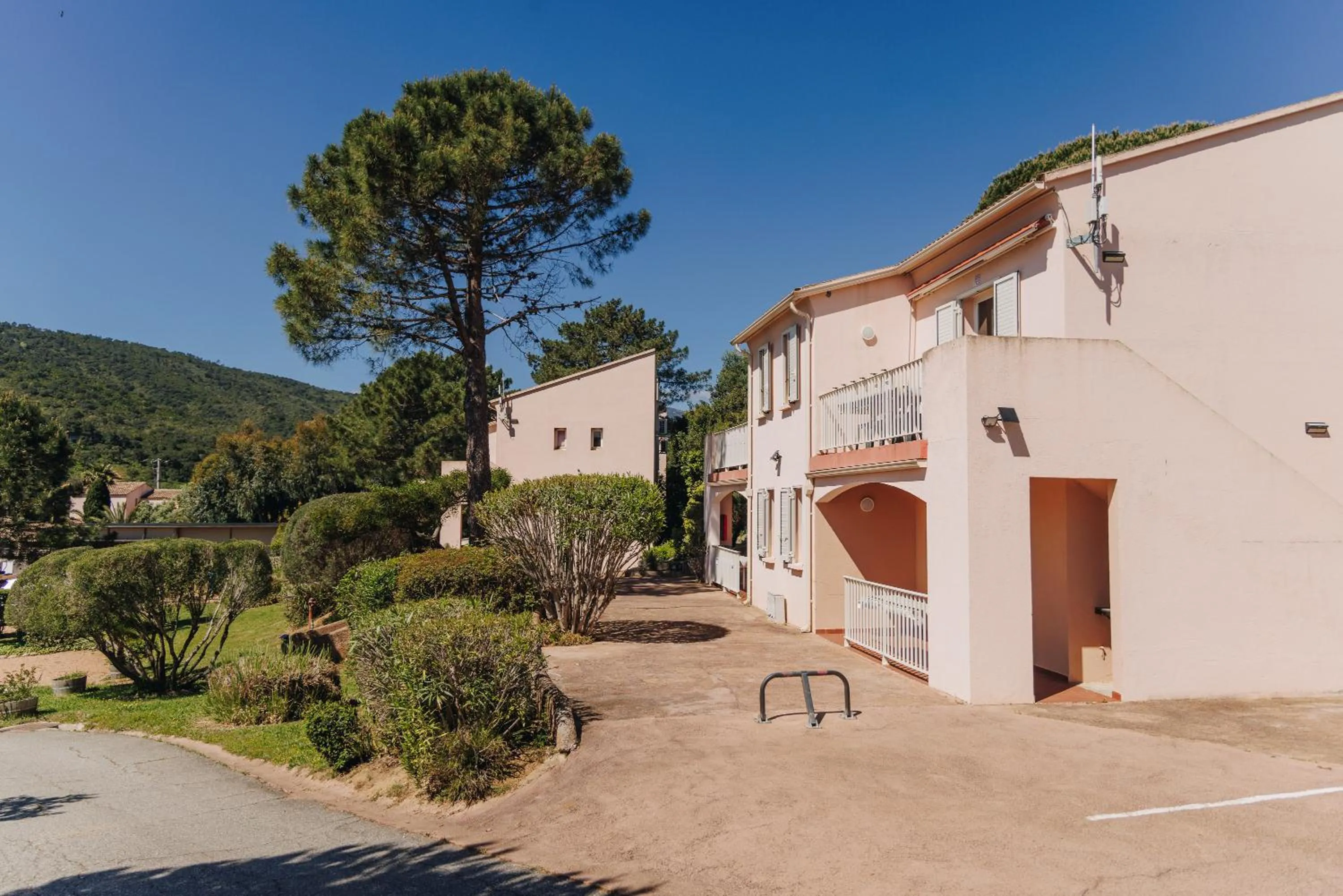 Property building in Résidence le Télémaque