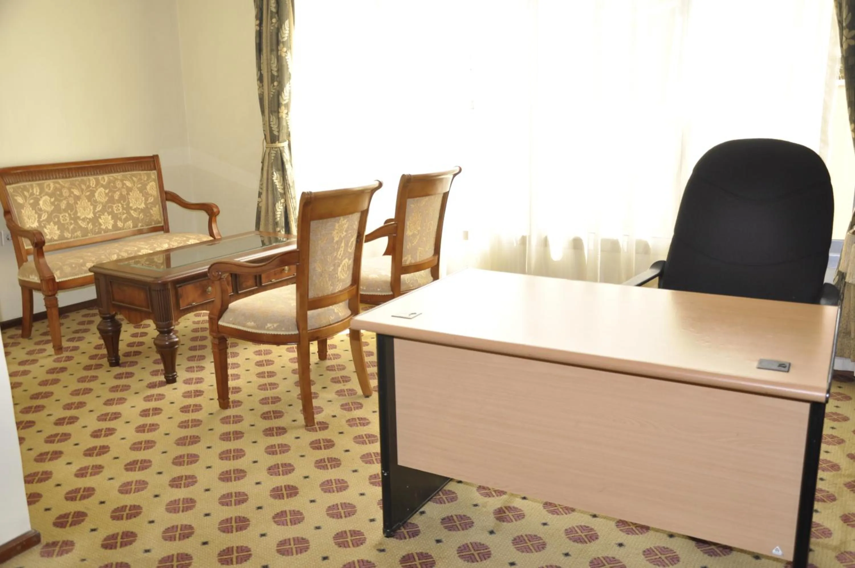 Seating area in Hotel Karisimbi
