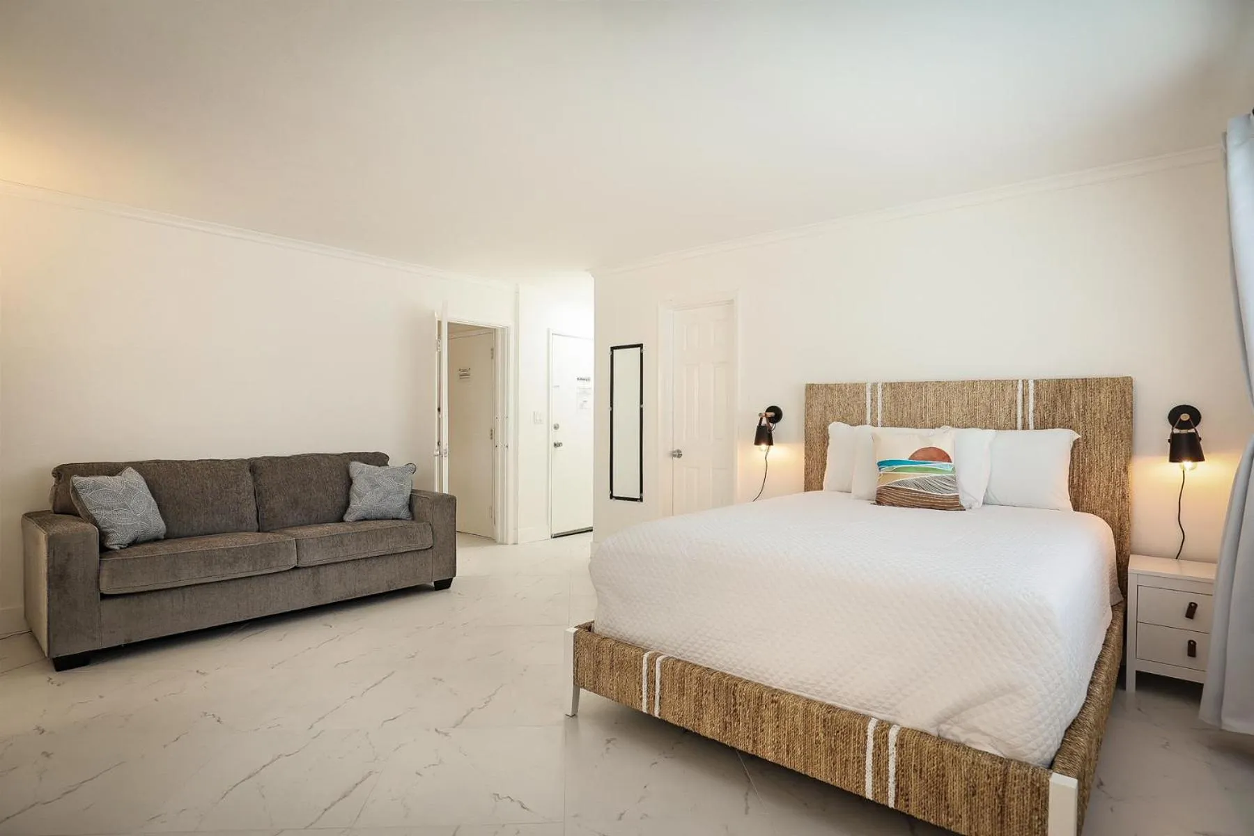 Bed in La Mer Suites