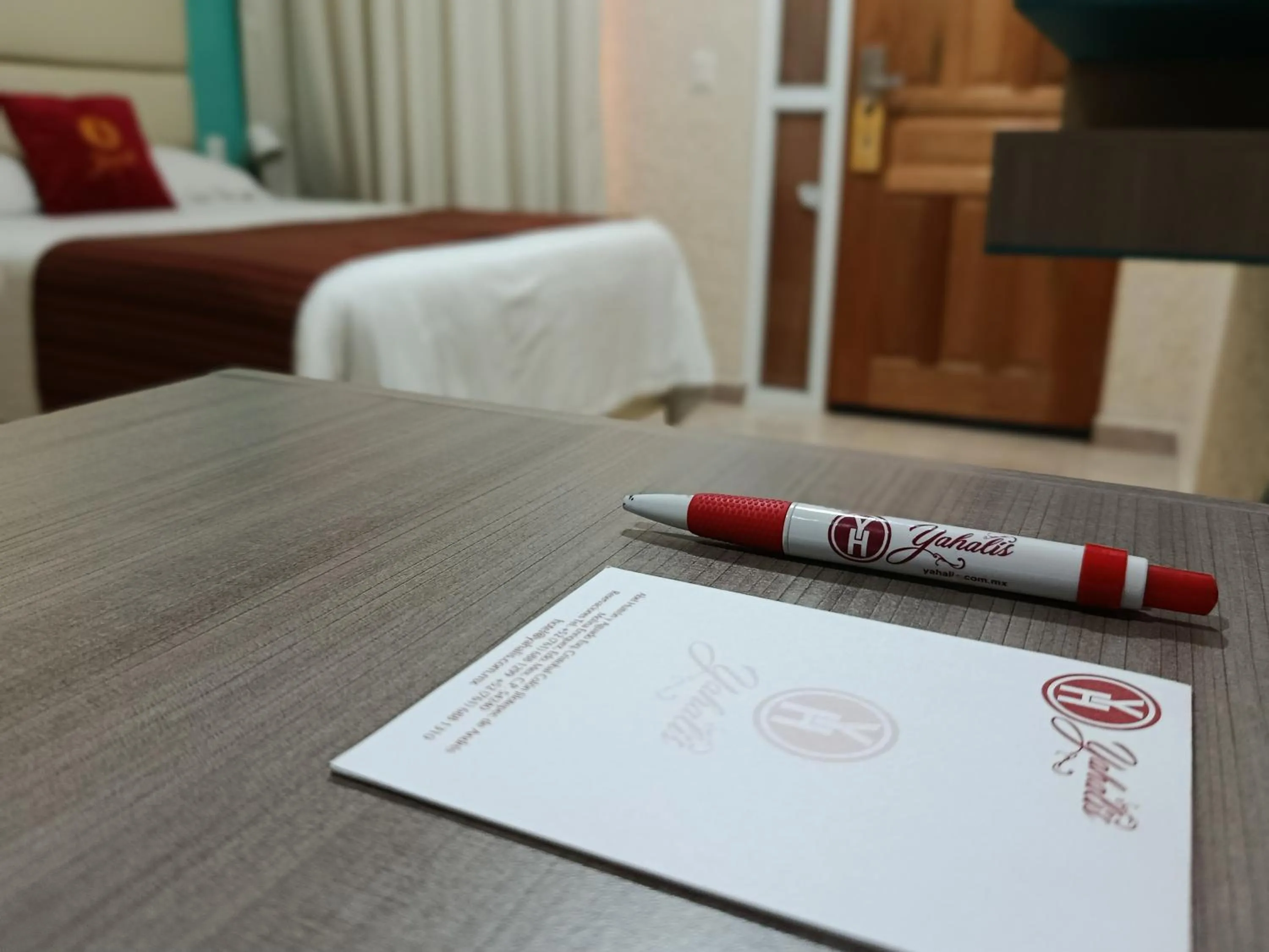 Bed in Hotel Yahalis