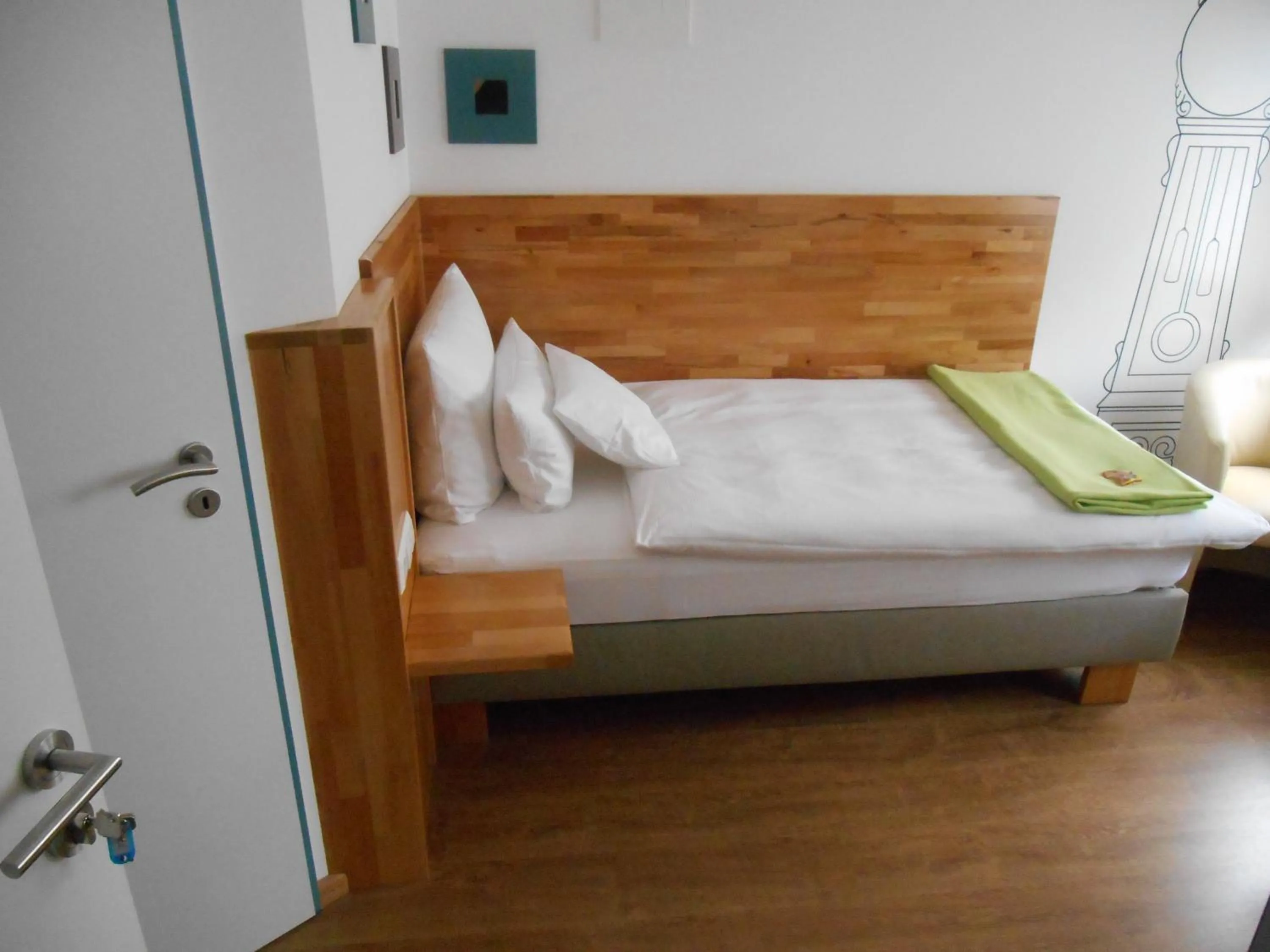 Bed in Warum ins Hotel