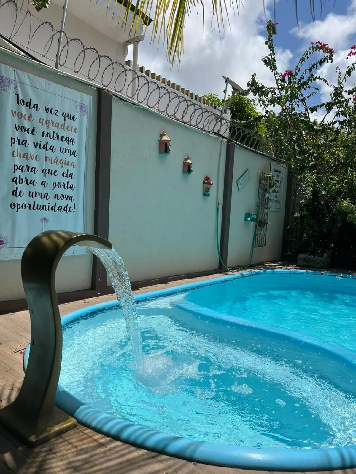 Swimming pool in Pousada Flor Dália