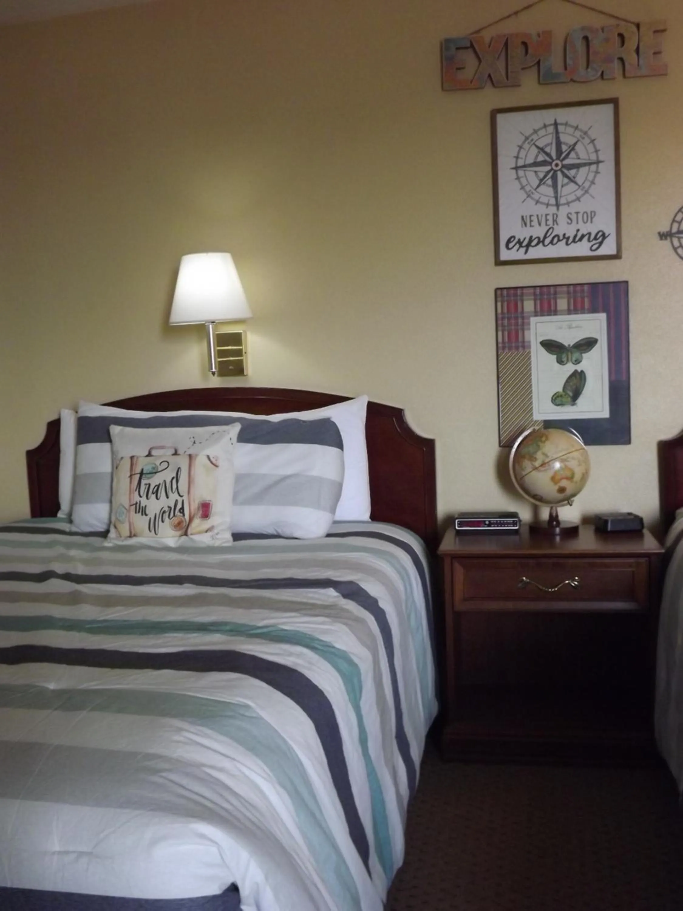 Bed in Crest Country Inn