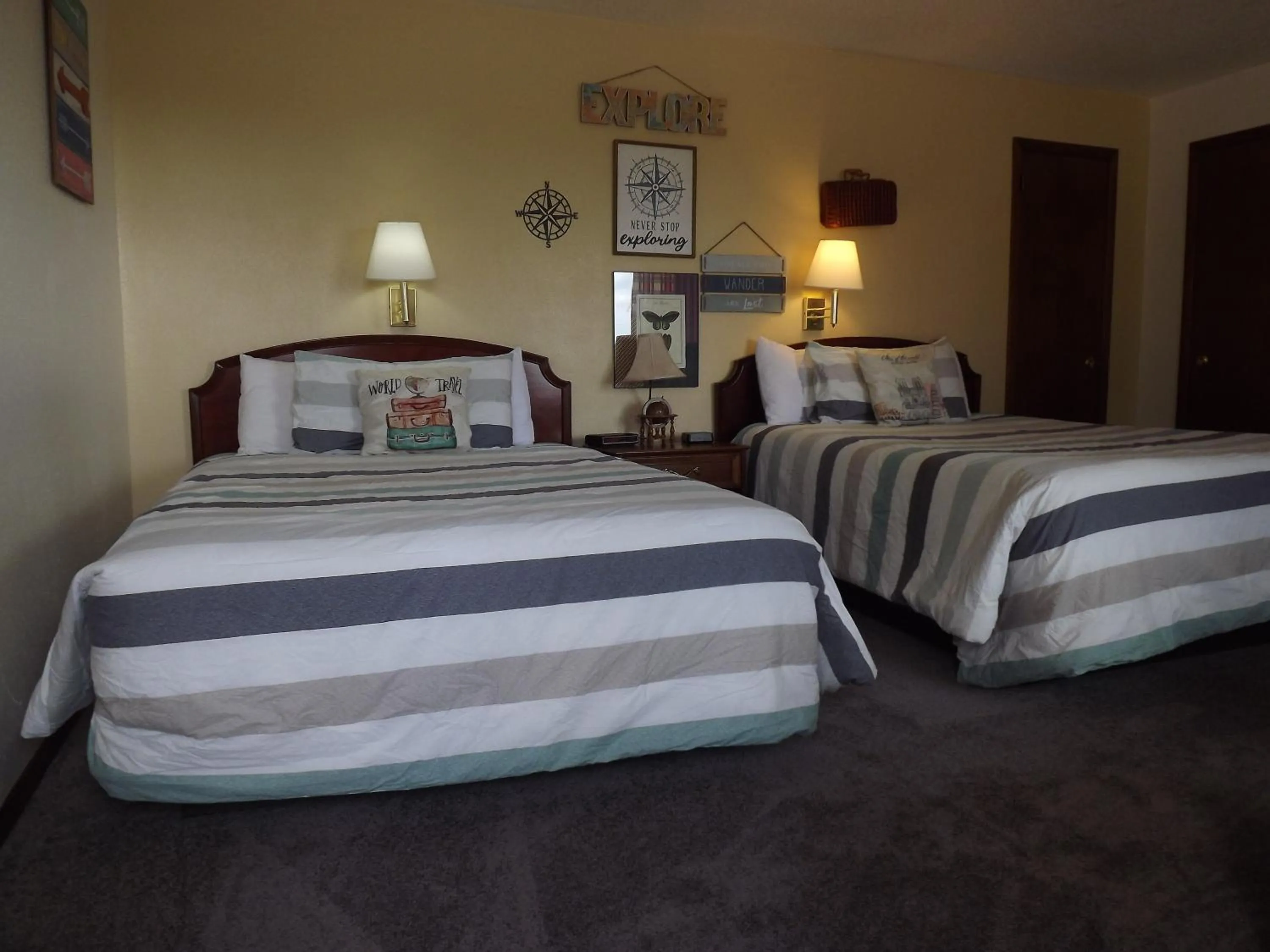 Bed in Crest Country Inn