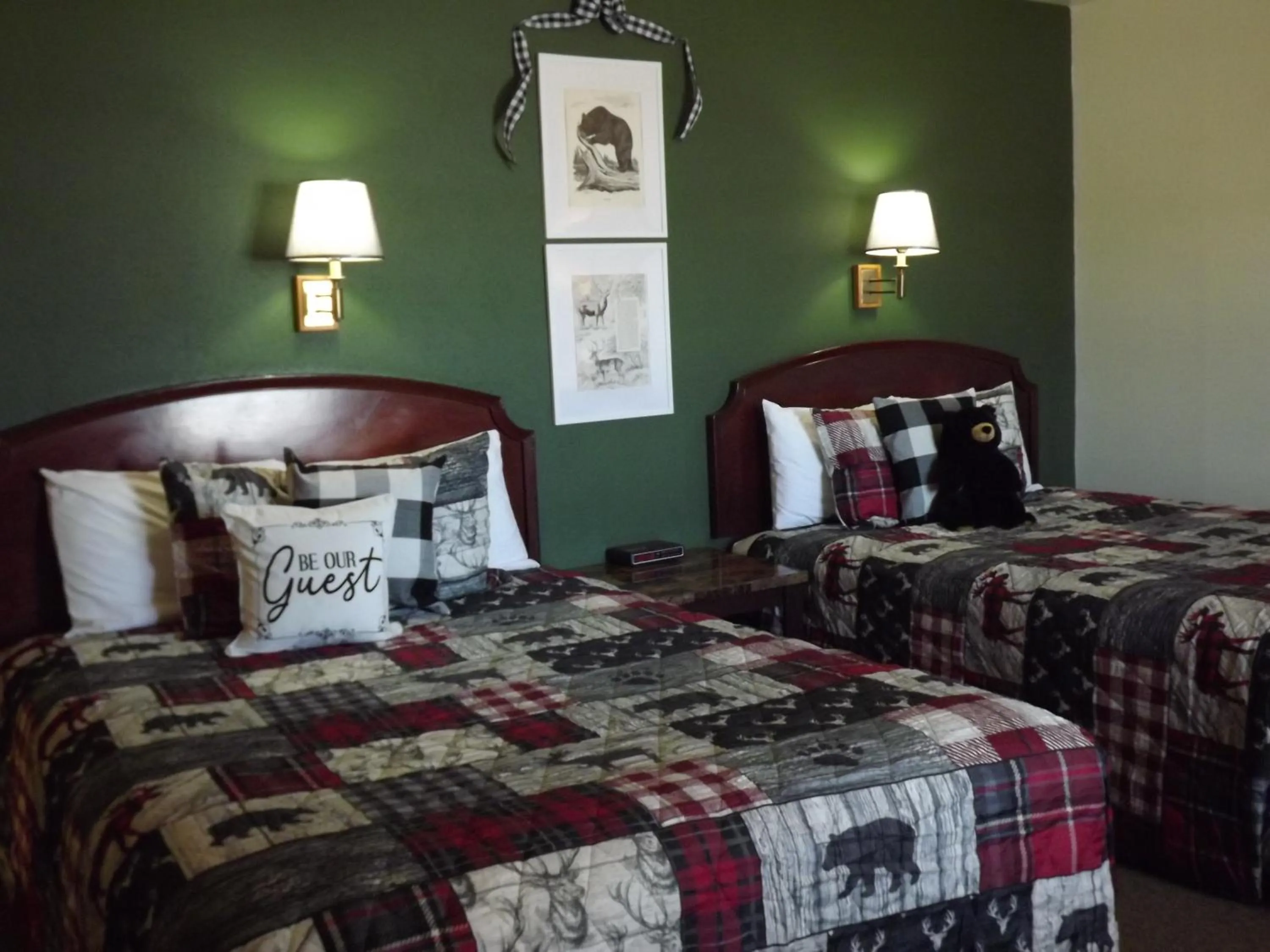 Bedroom, Bed in Crest Country Inn