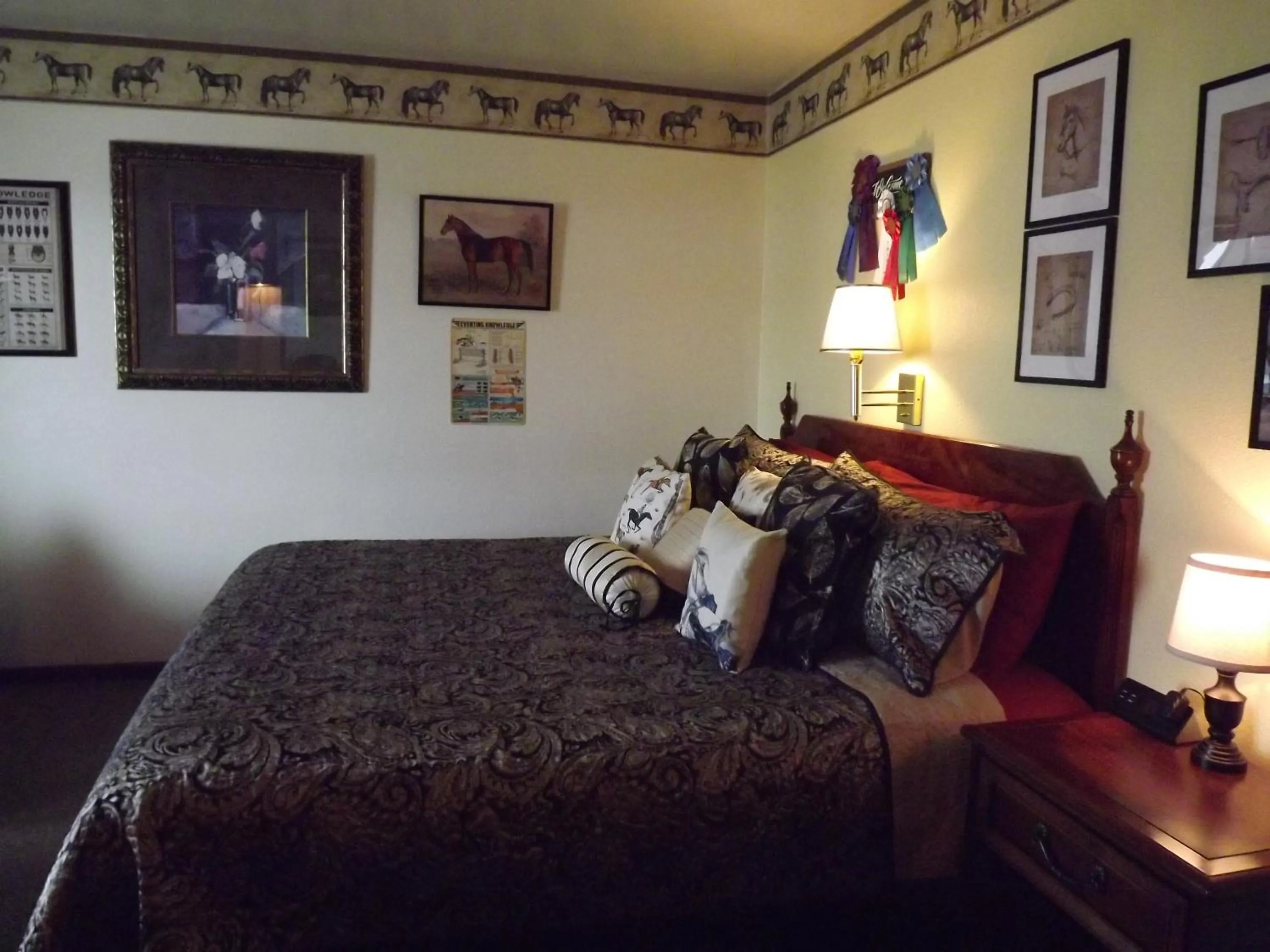 Bed in Crest Country Inn