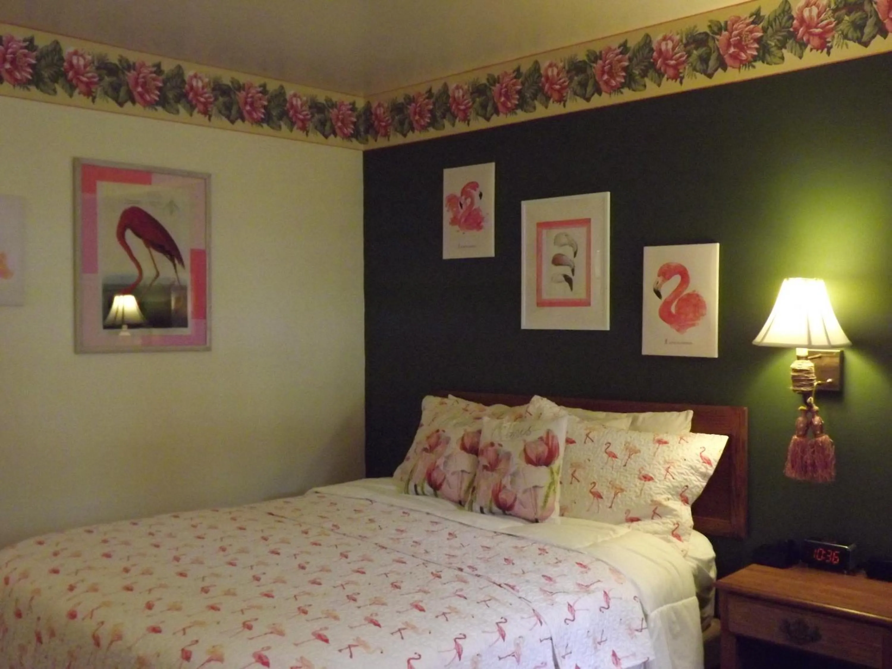 Bed in Crest Country Inn