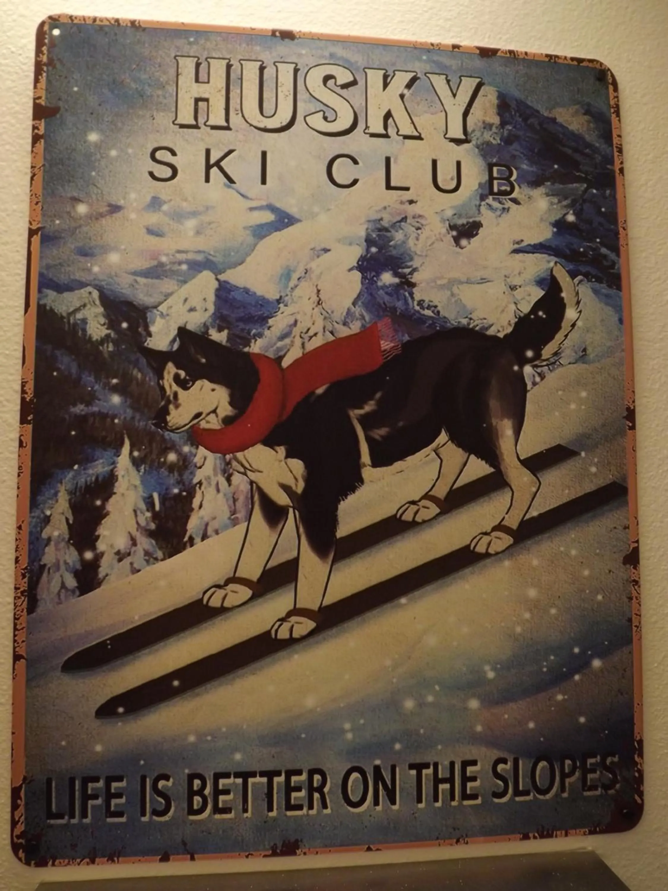 Decorative detail in Crest Country Inn