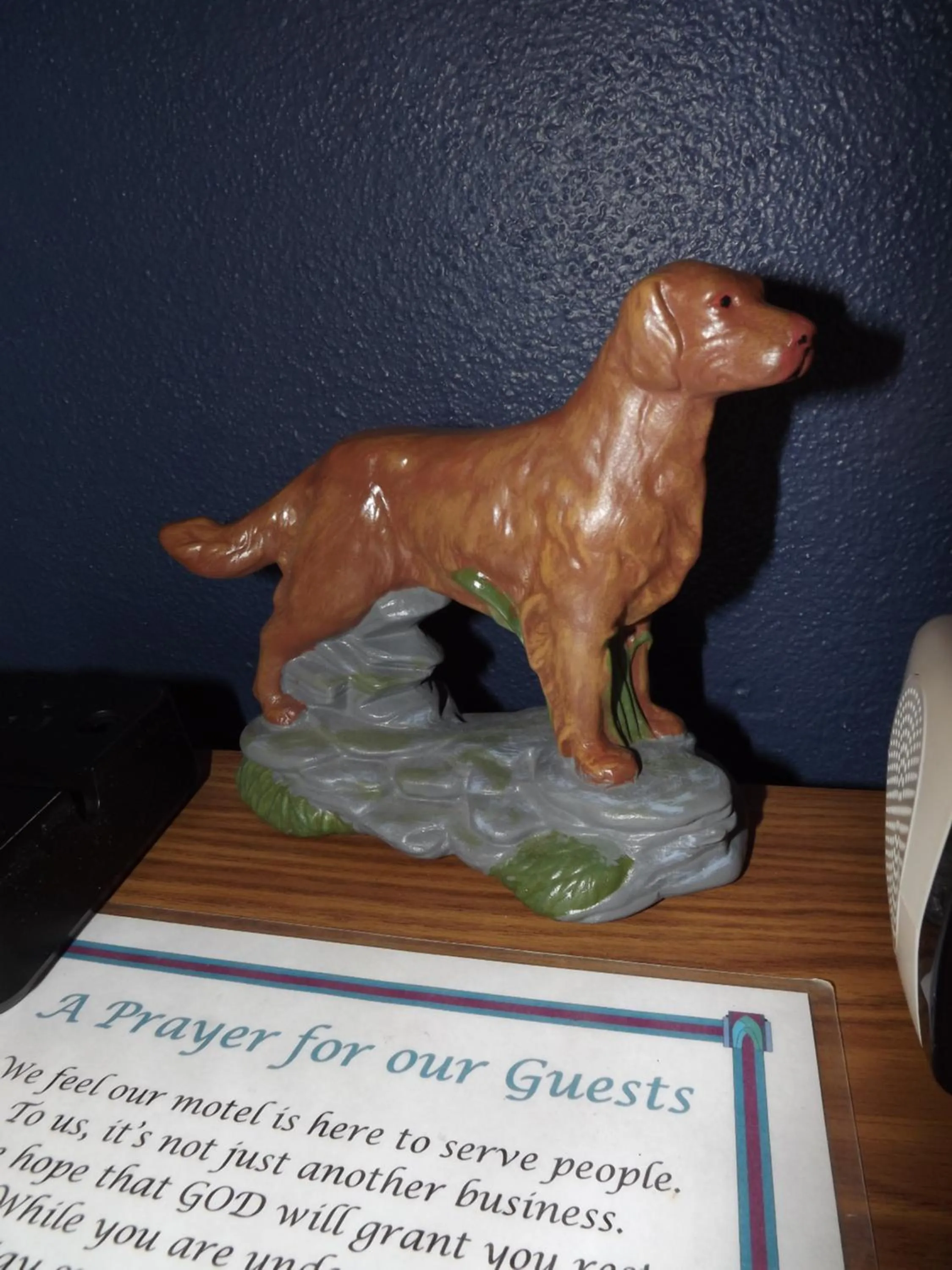 Decorative detail in Crest Country Inn