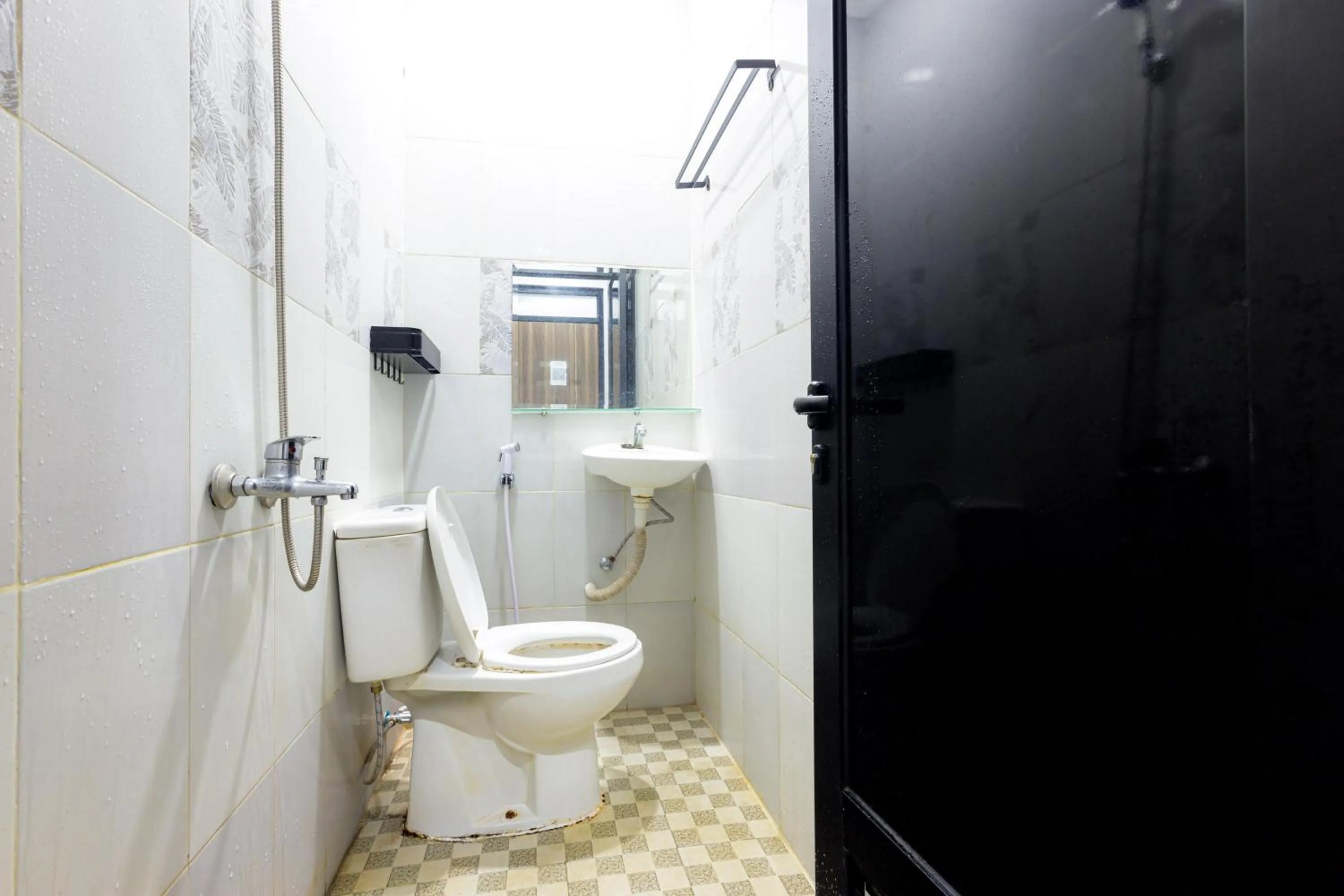 Bathroom in D Twinz House Syariah Redpartner