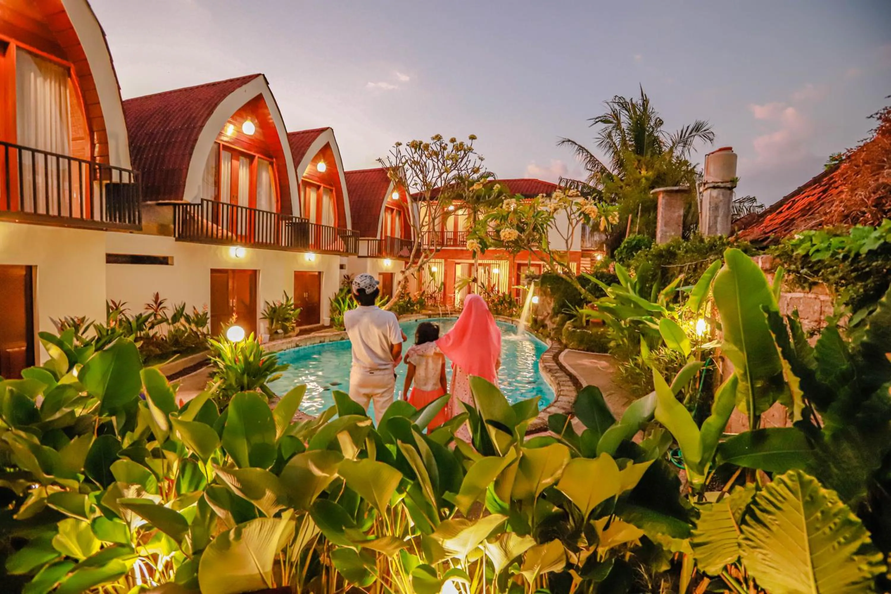 Neo Bintang Bungalow Cafe and Pool