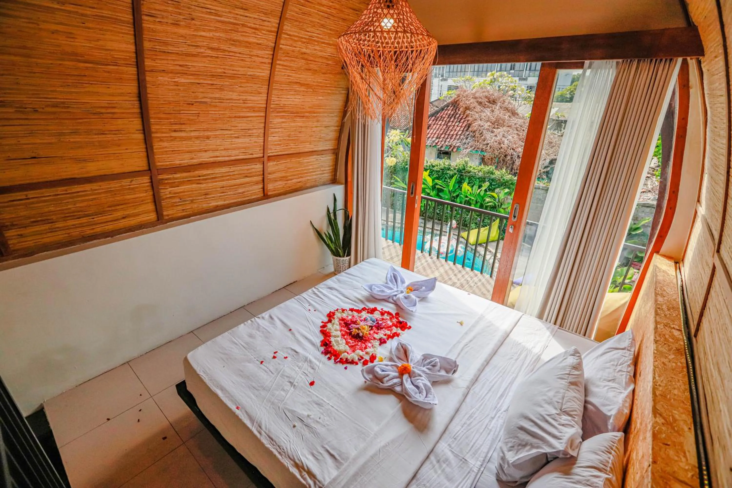 Bed in Neo Bintang Bungalow Cafe and Pool