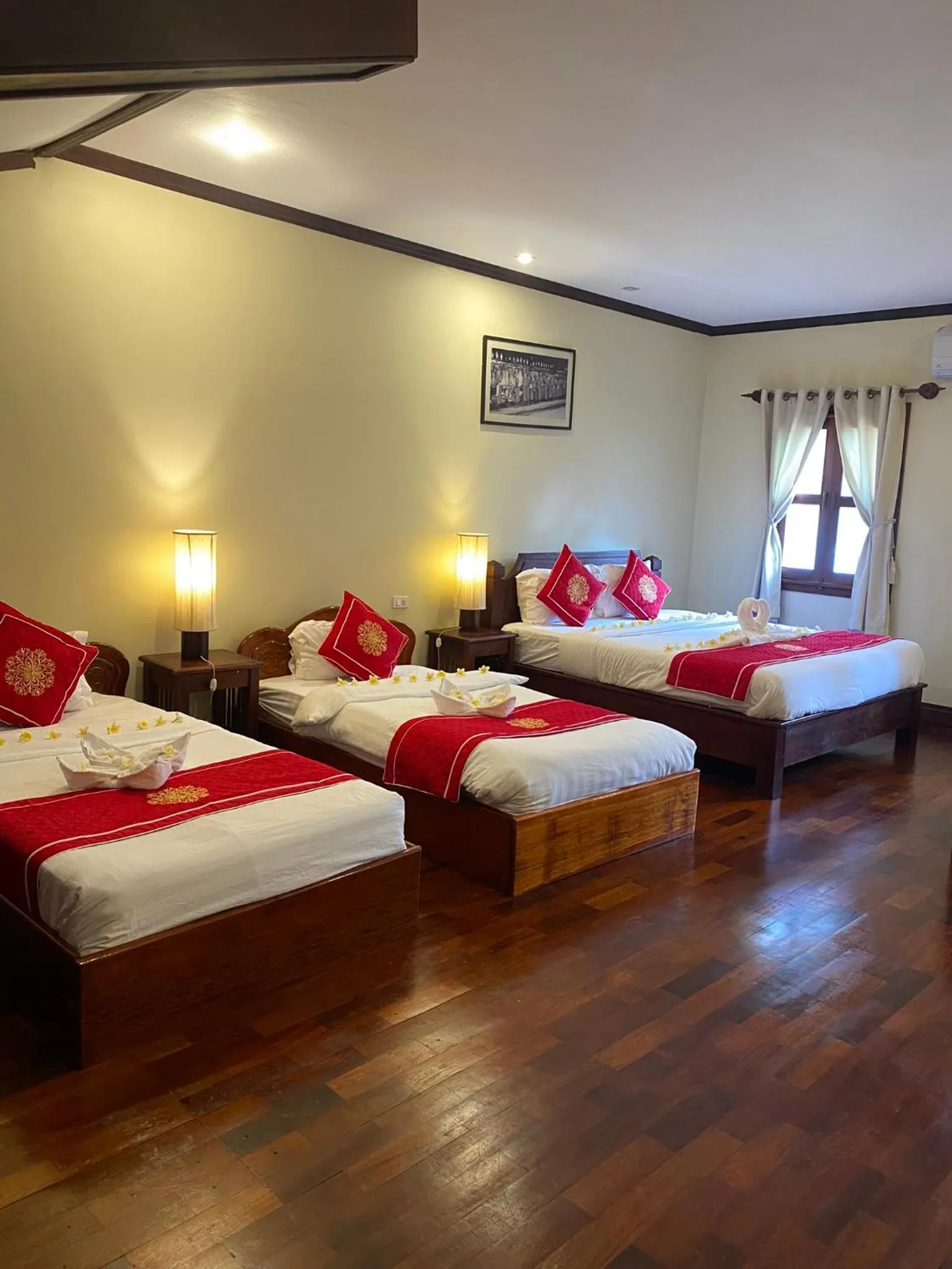 Bed in Luang Prabang Residence & Travel