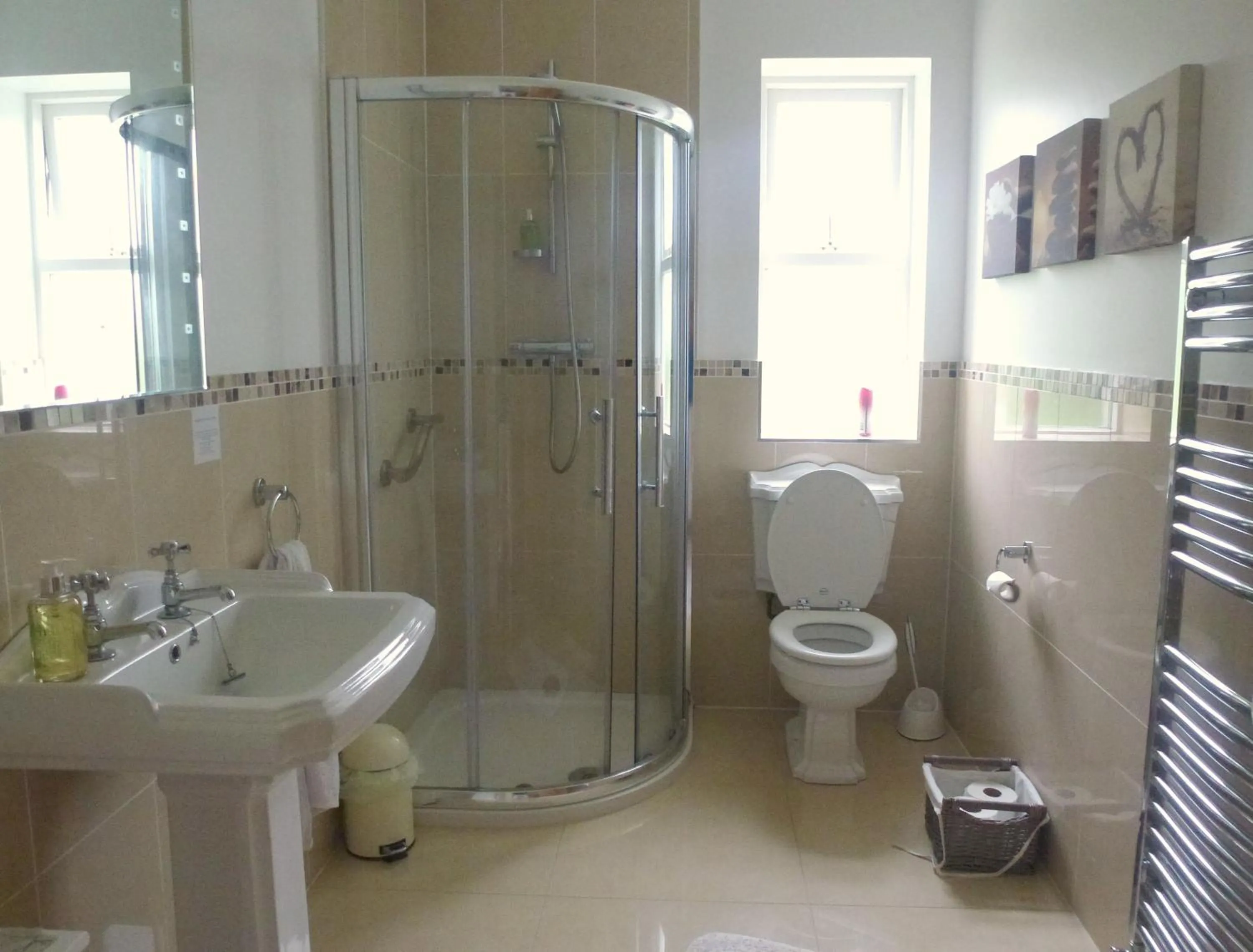 Bathroom in Riversdale Country House