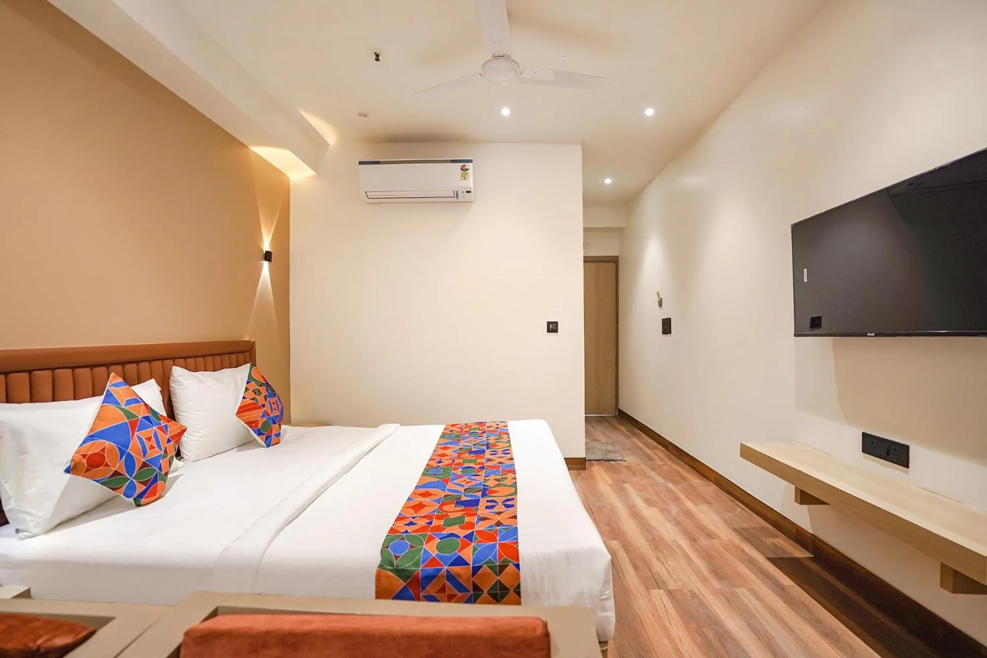 Bed in FabHotel Prime IP Indrapuram