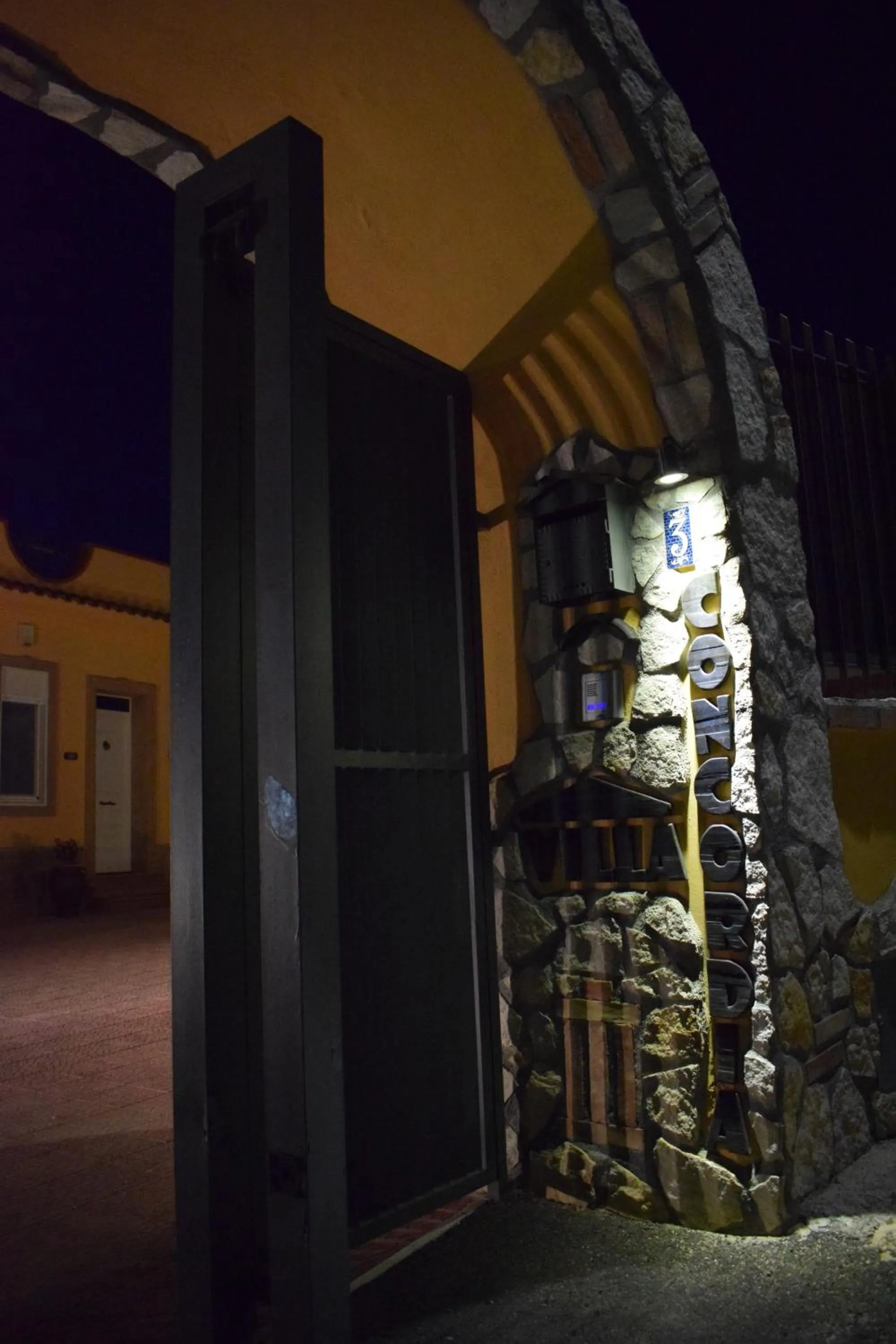 Facade/entrance in Villa Concordia