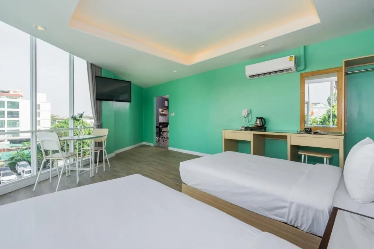 Bed in Metro Link Ratchada Hotel