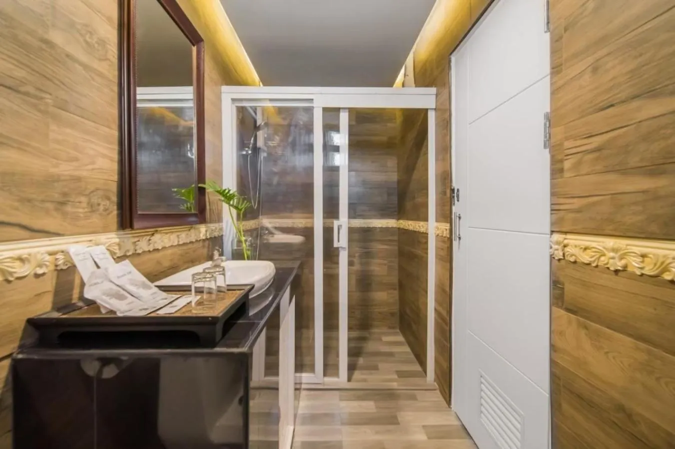 Shower in Metro Link Ratchada Hotel