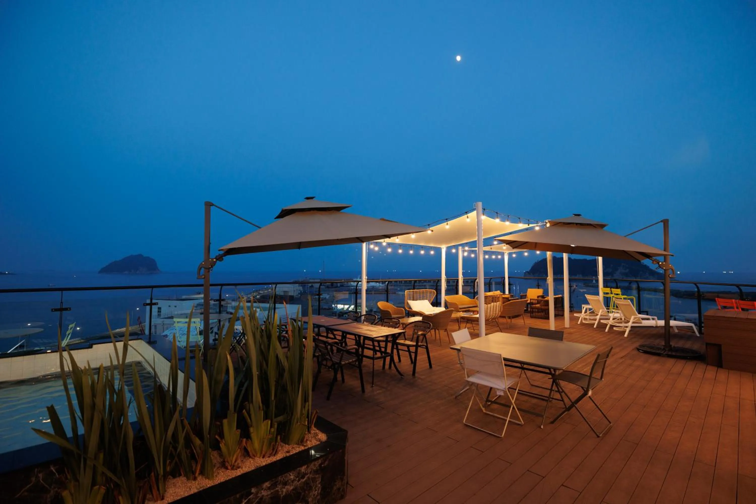 Natural landscape in Hotel Fine Jeju