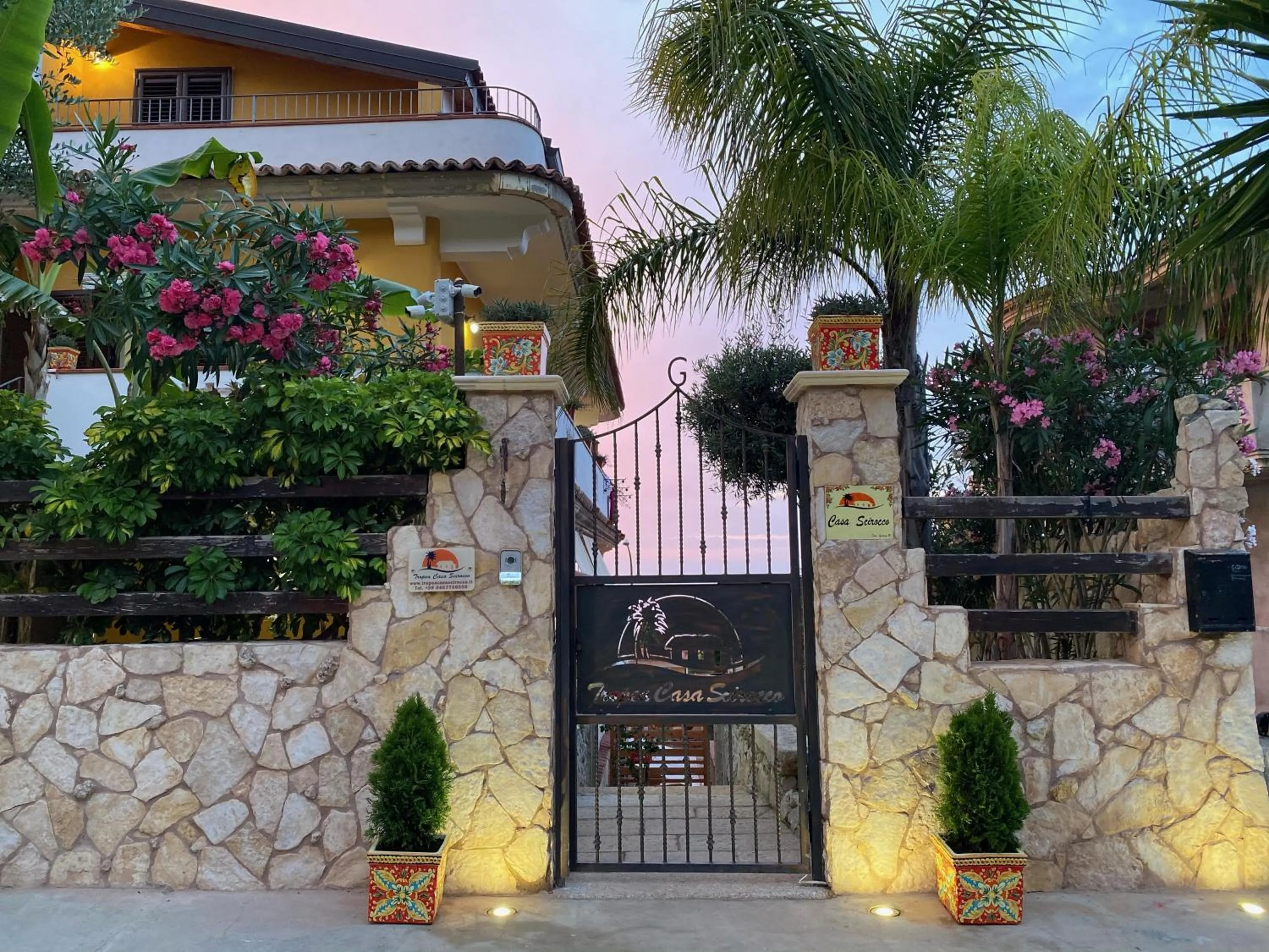 Property building in Tropea Casa Scirocco