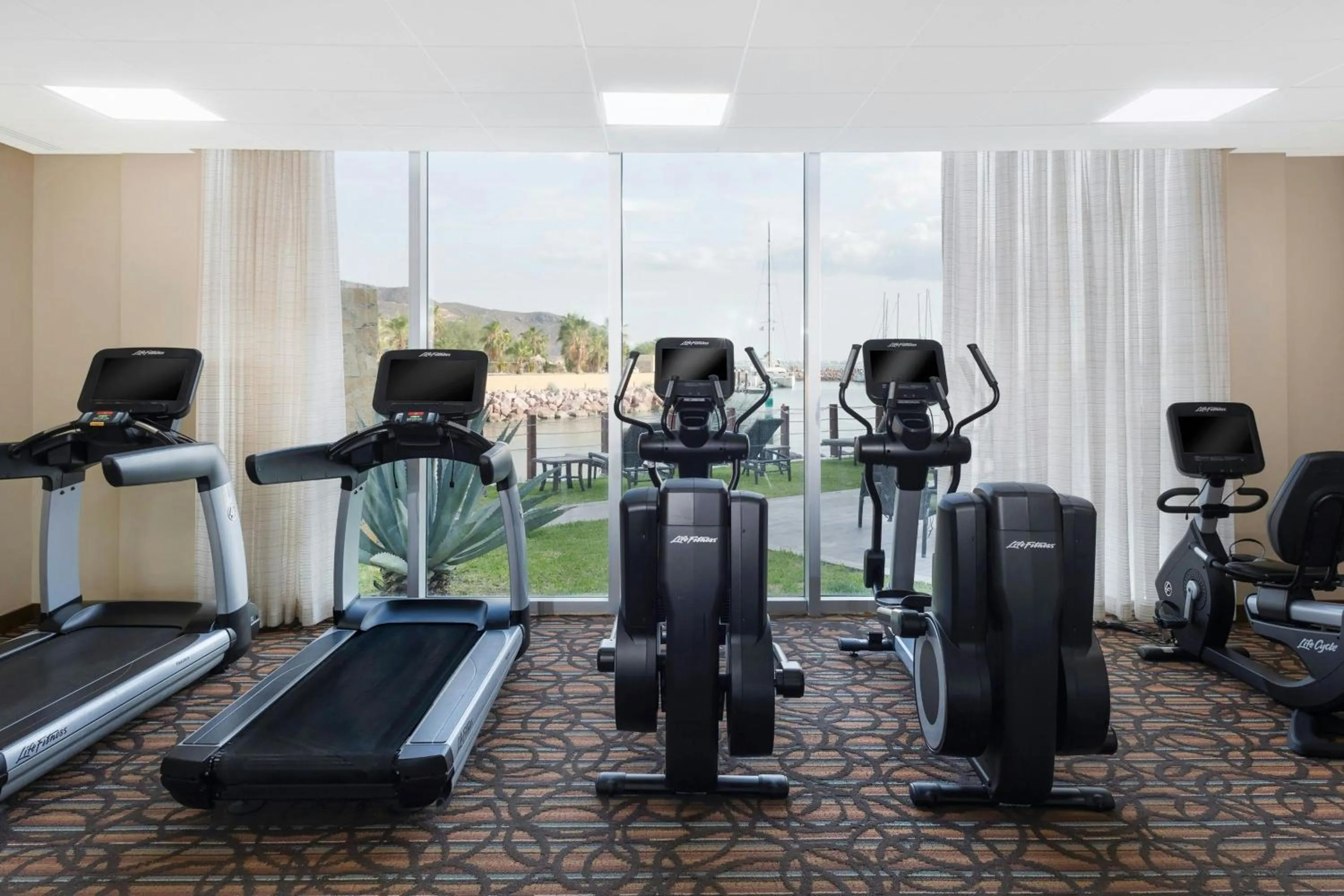 Fitness centre/facilities in Hyatt Place La Paz