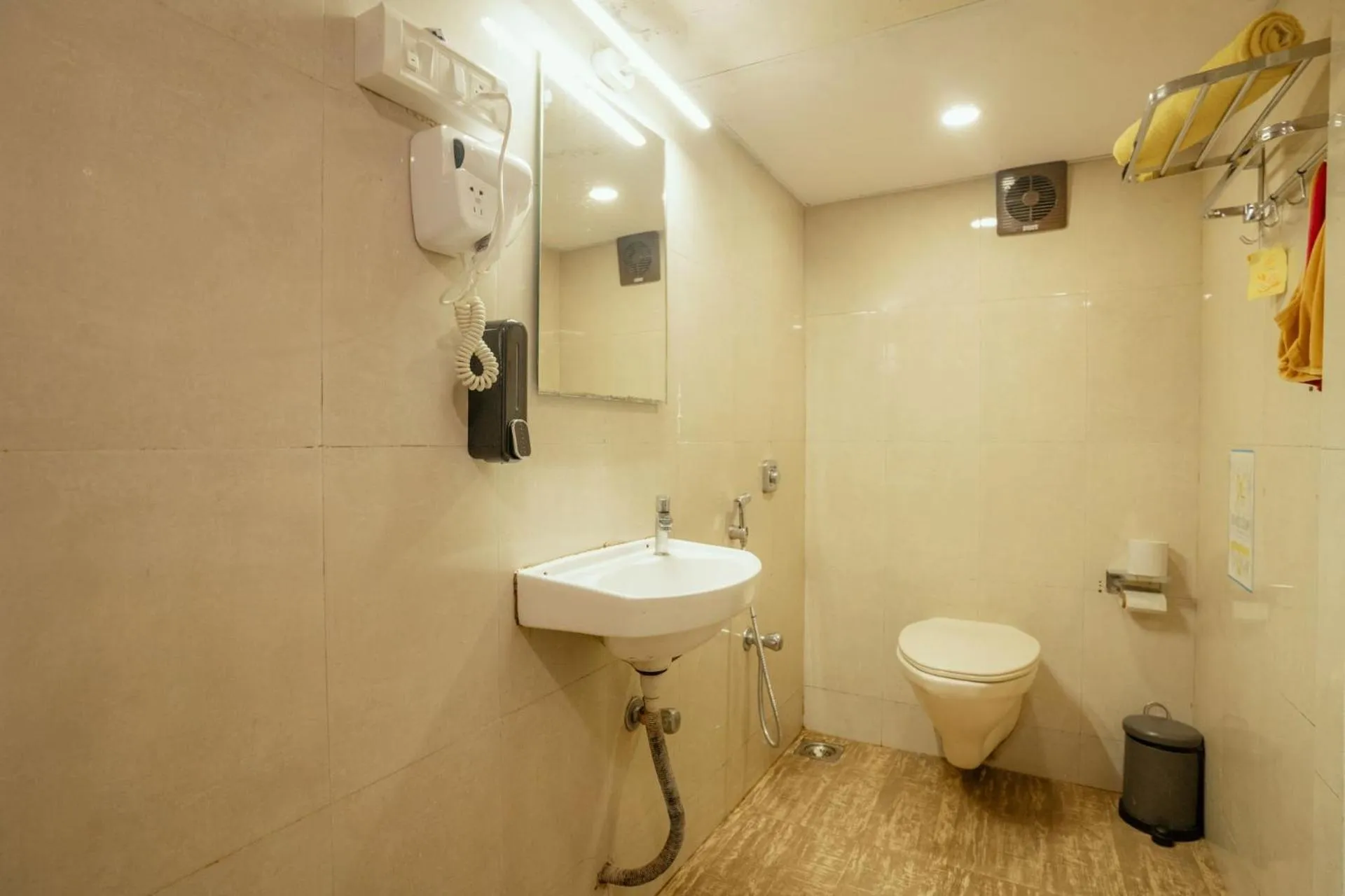 Toilet in Locomo Hostel Express - Stay Work Eat