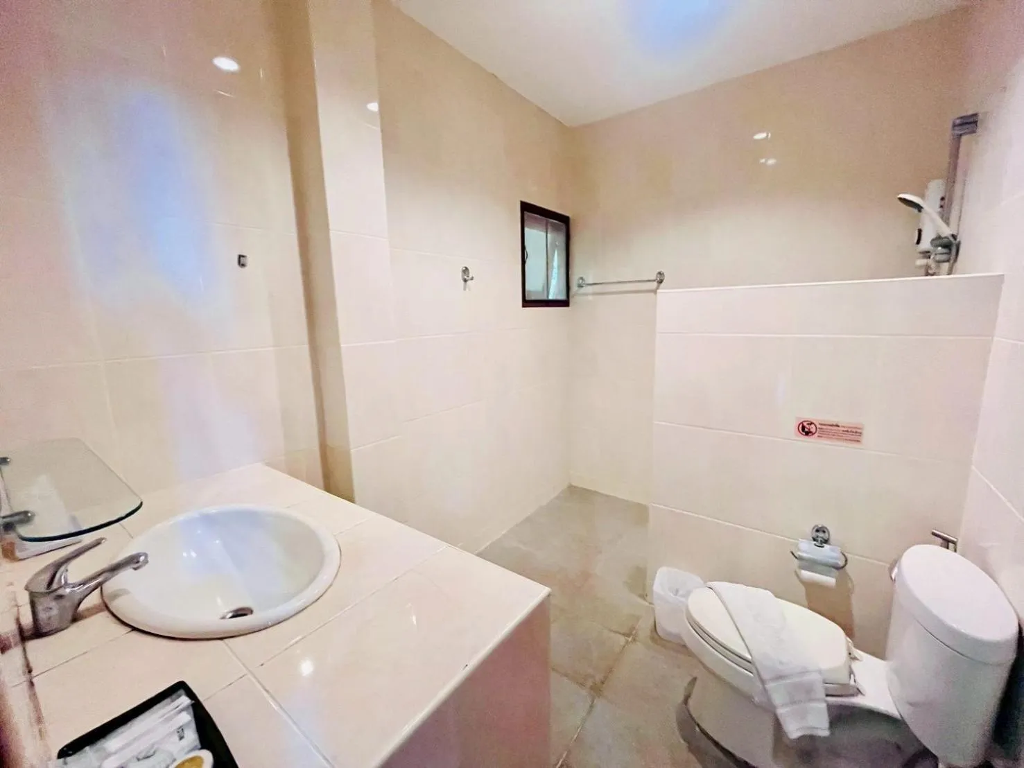 Bathroom in Samui Tonggad Resort