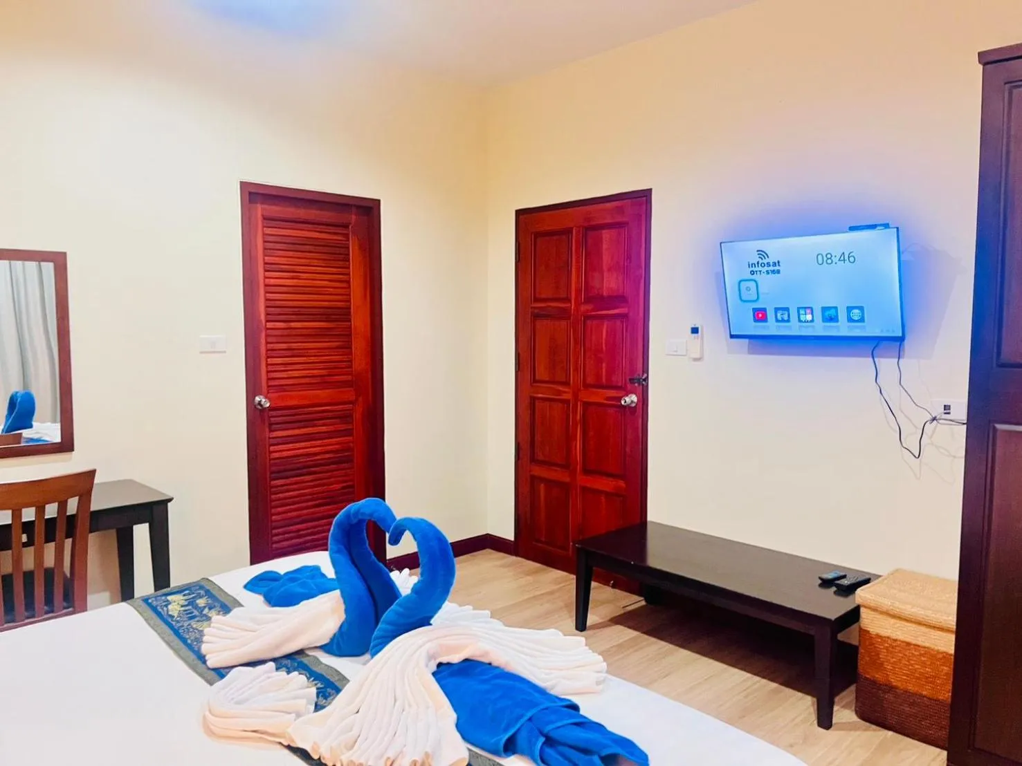 Property building, Bed in Samui Tonggad Resort