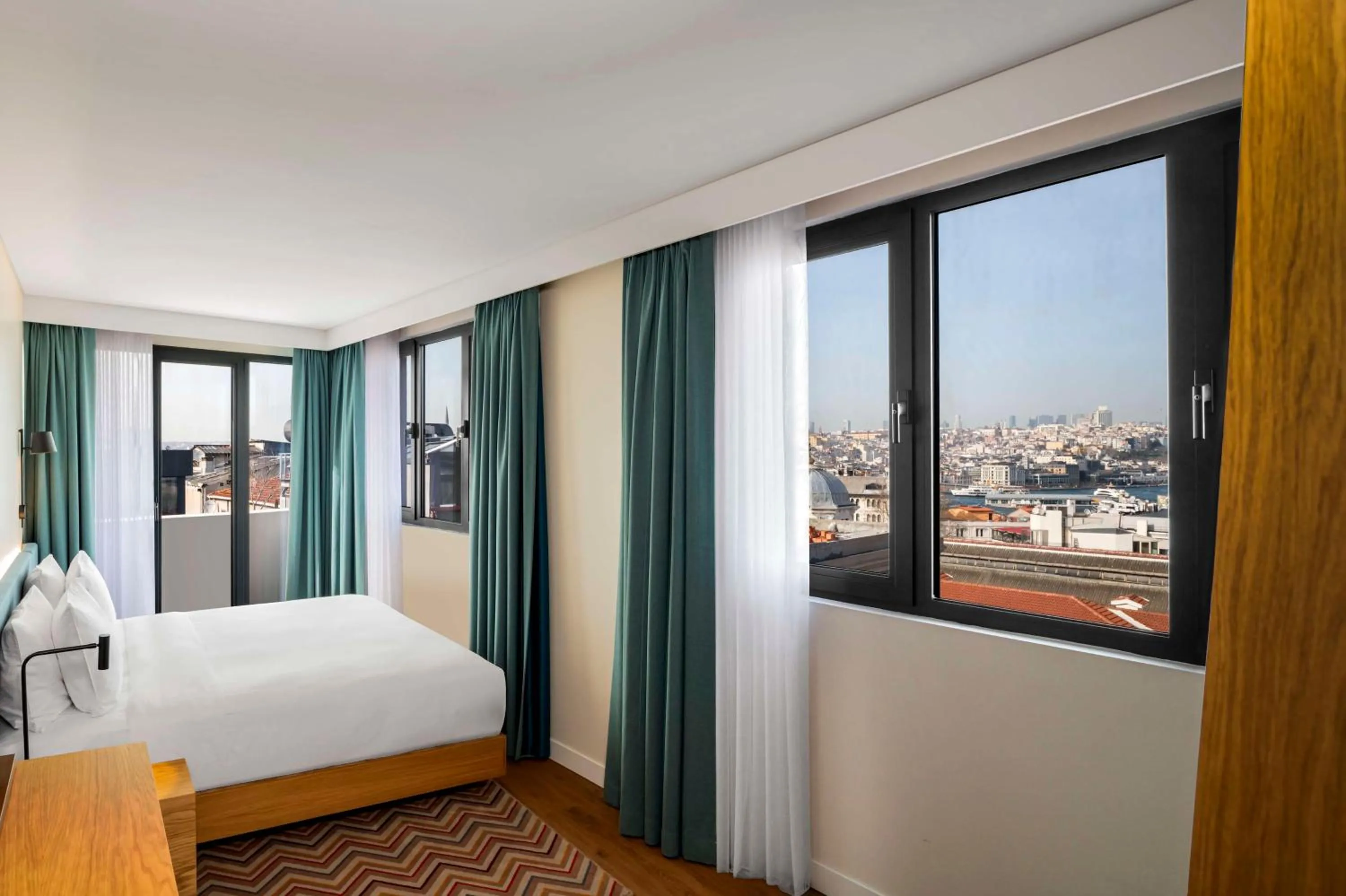 Bed in Hampton By Hilton Istanbul Sirkeci