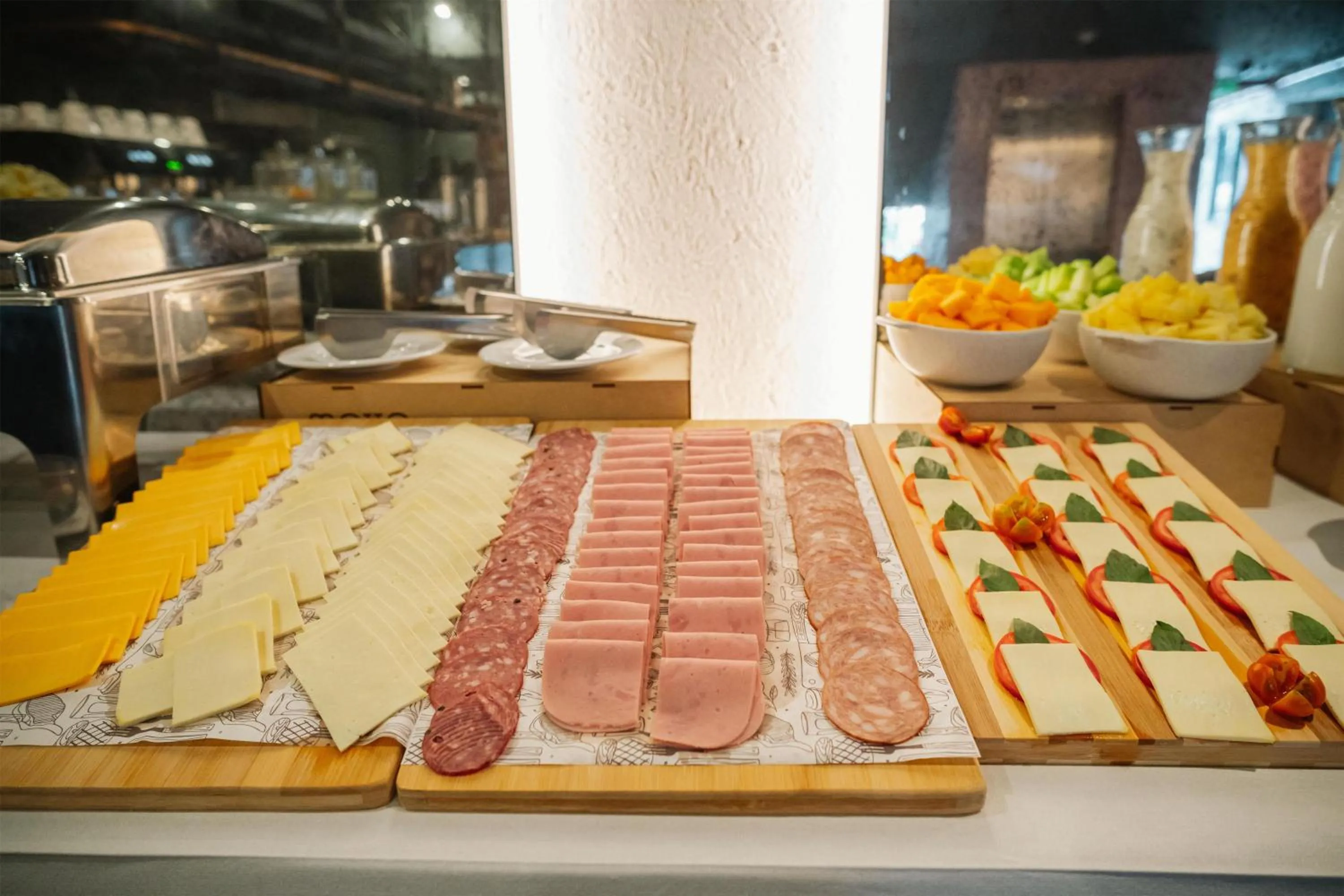 Dining area in Motto By Hilton Cusco