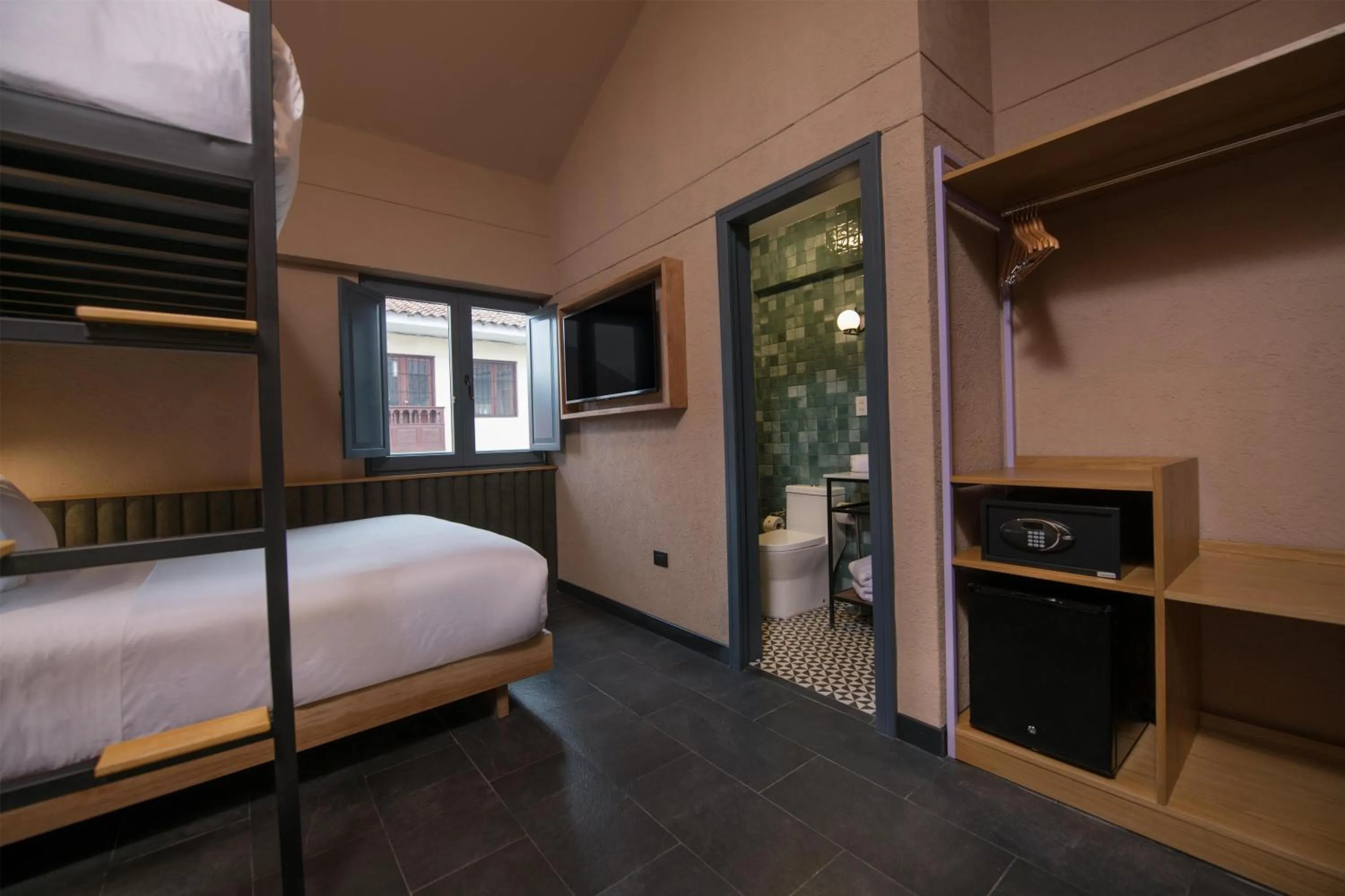 Photo of the whole room, Bed in Motto By Hilton Cusco