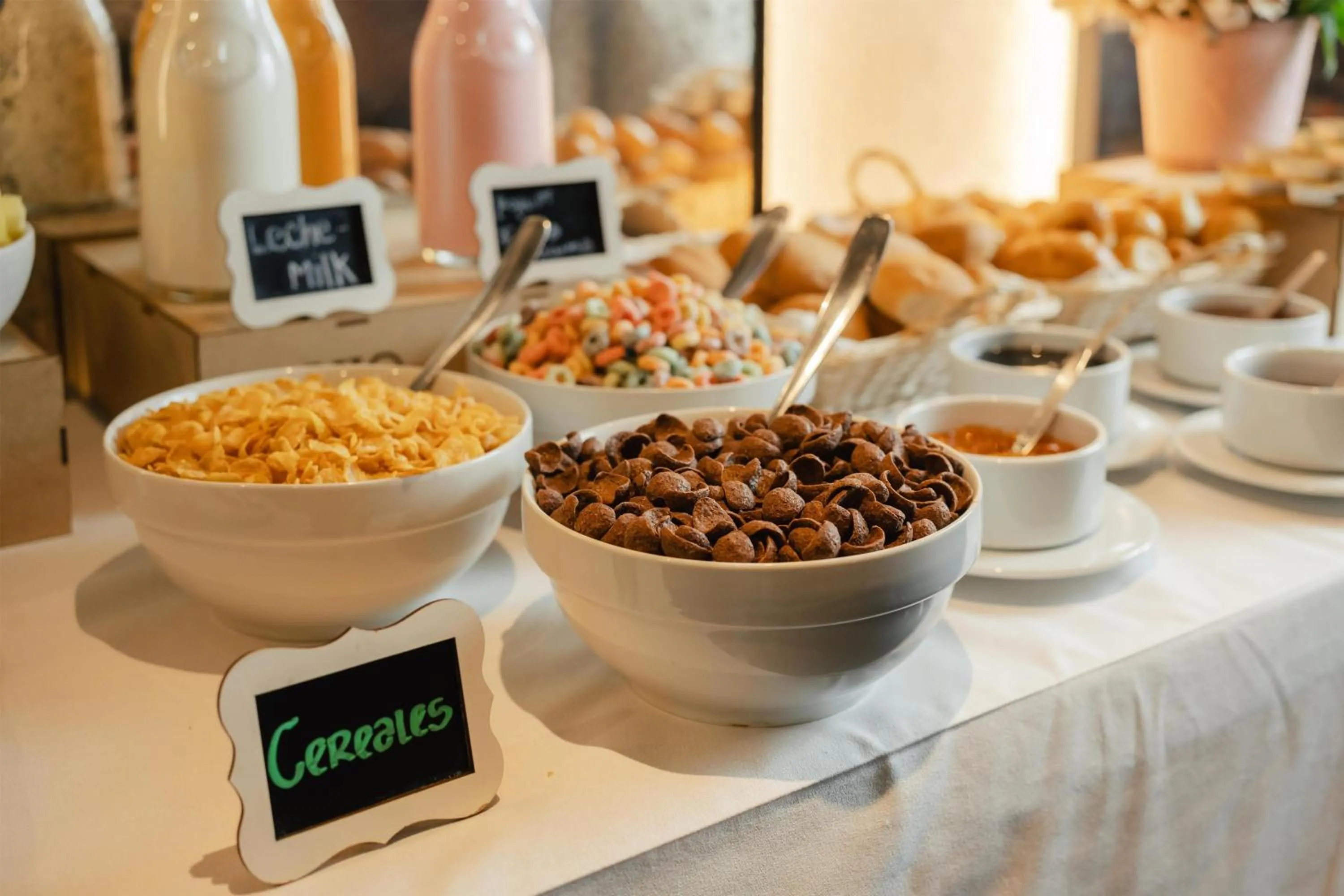 Dining area in Motto By Hilton Cusco