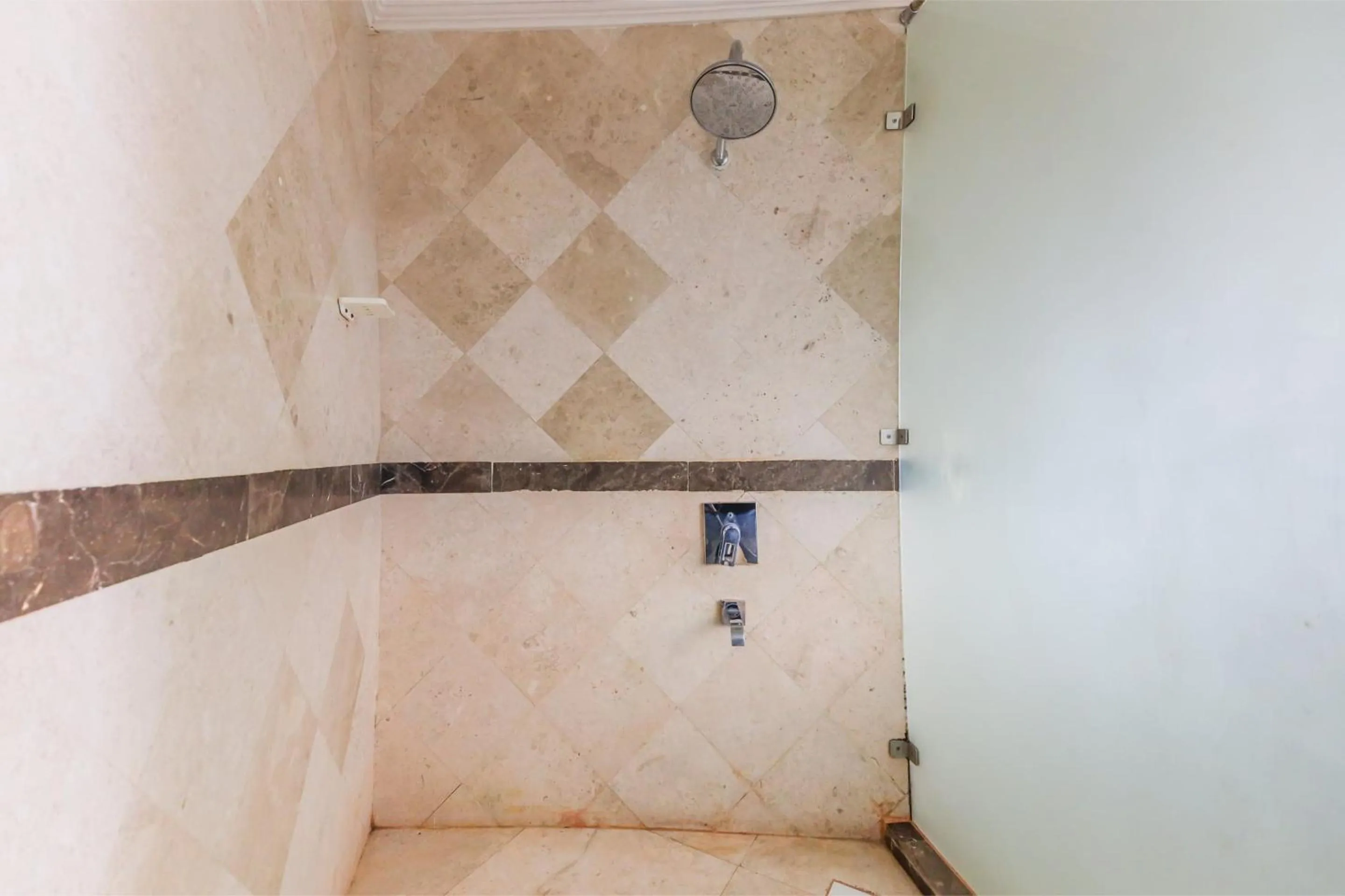 Bathroom in OYO 154 Bait AL Marmar Hotel